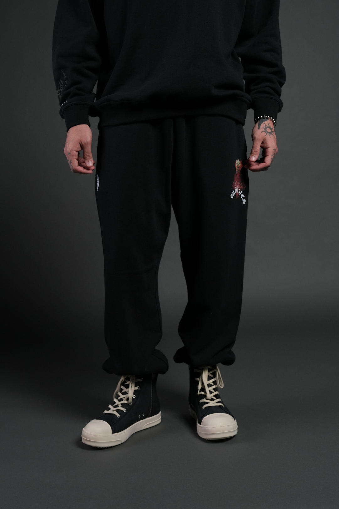 Heart Oath Unisex Lightweight Lounger Sweat Pants in Black