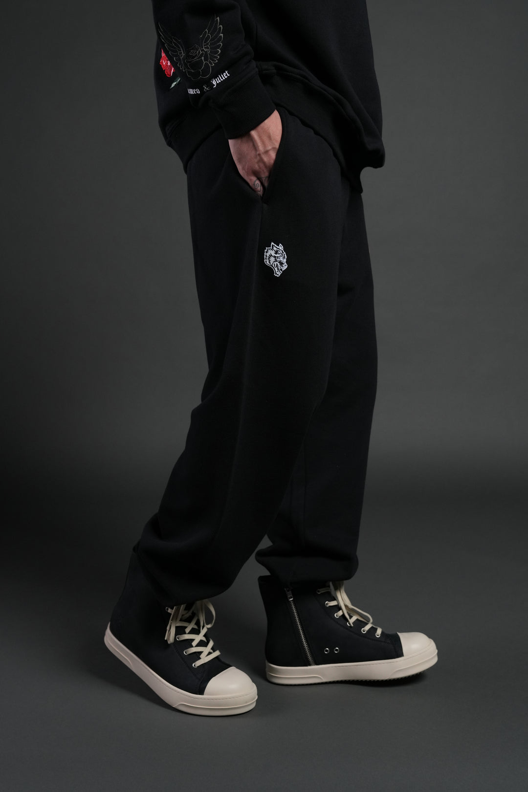 Heart Oath Unisex Lightweight Lounger Sweat Pants in Black