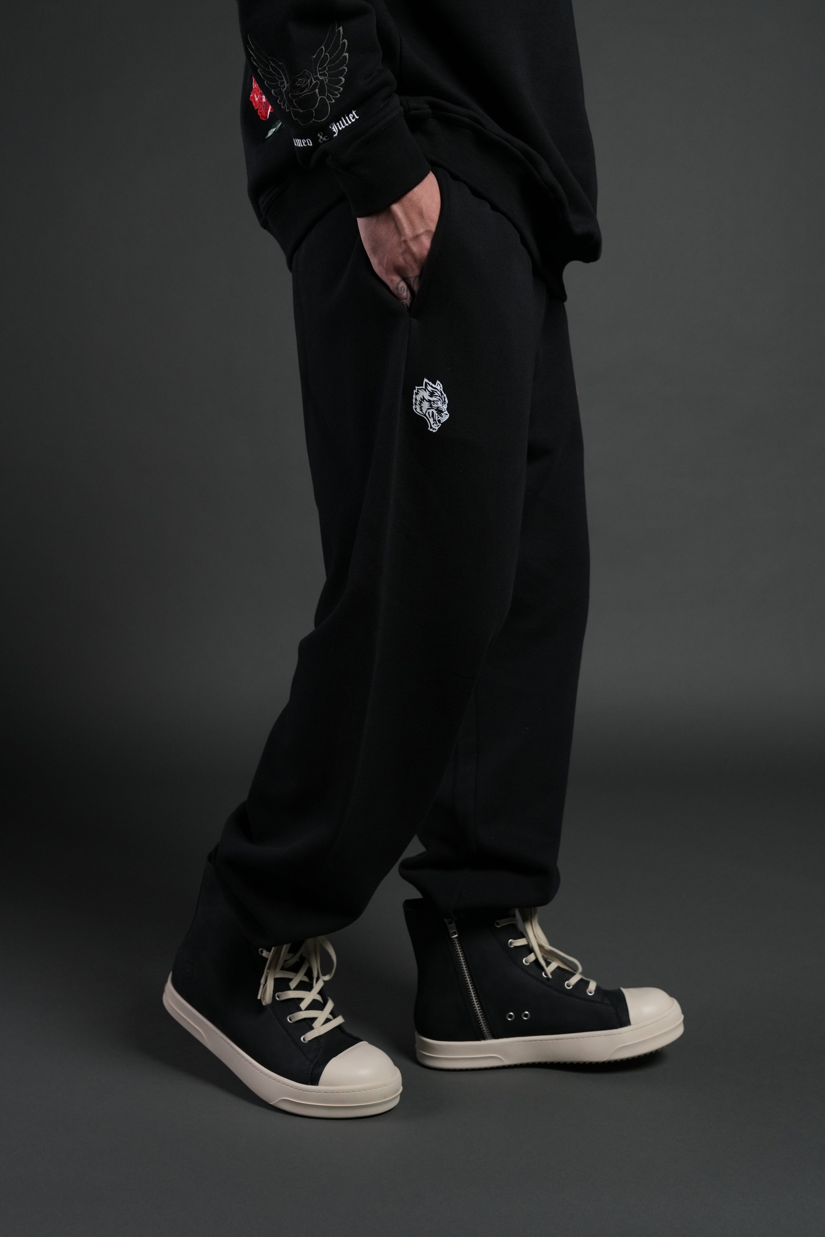 Heart Oath Unisex Lightweight Lounger Sweat Pants in Black