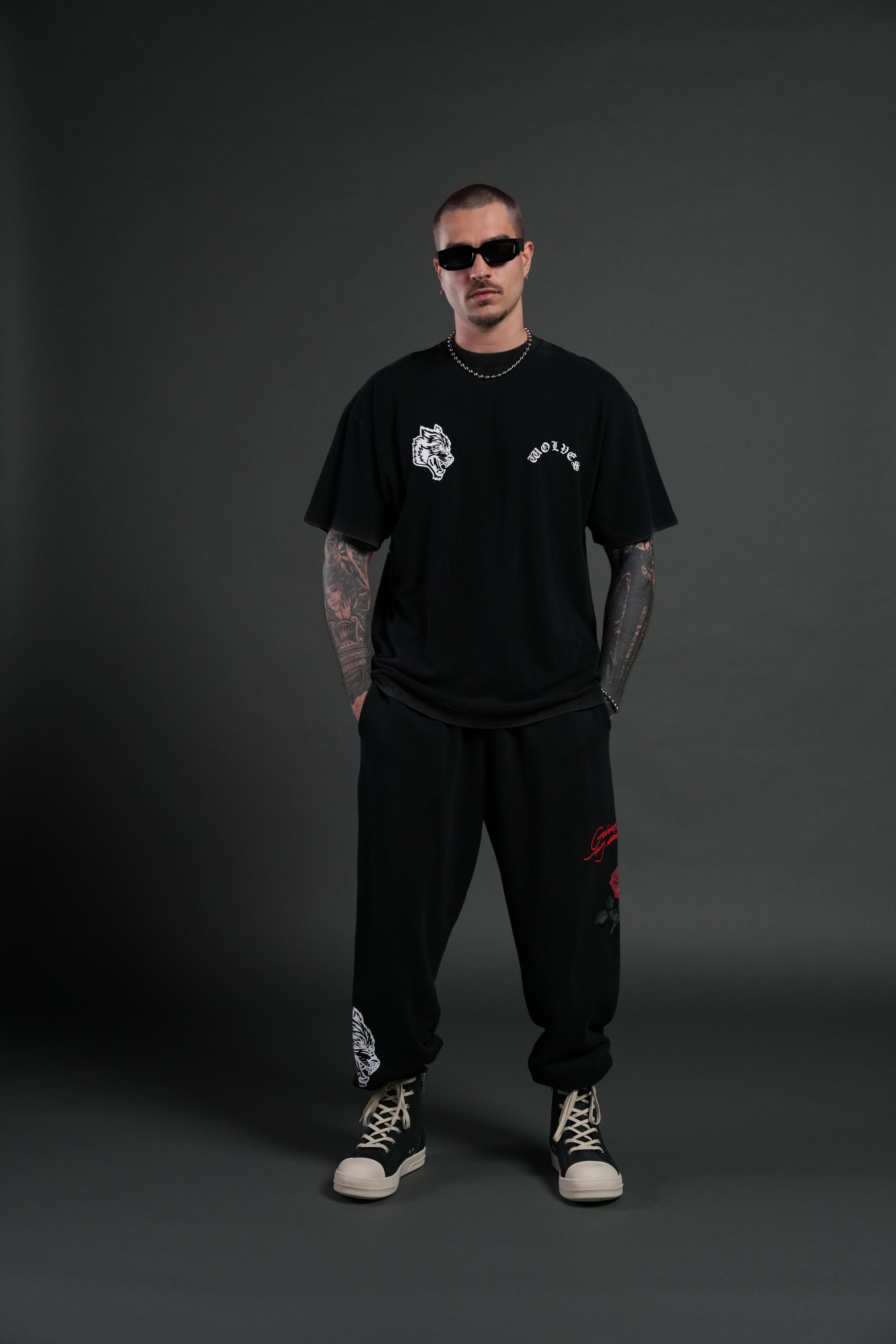 Crossed Hearts Premium Oversized Tee in Black