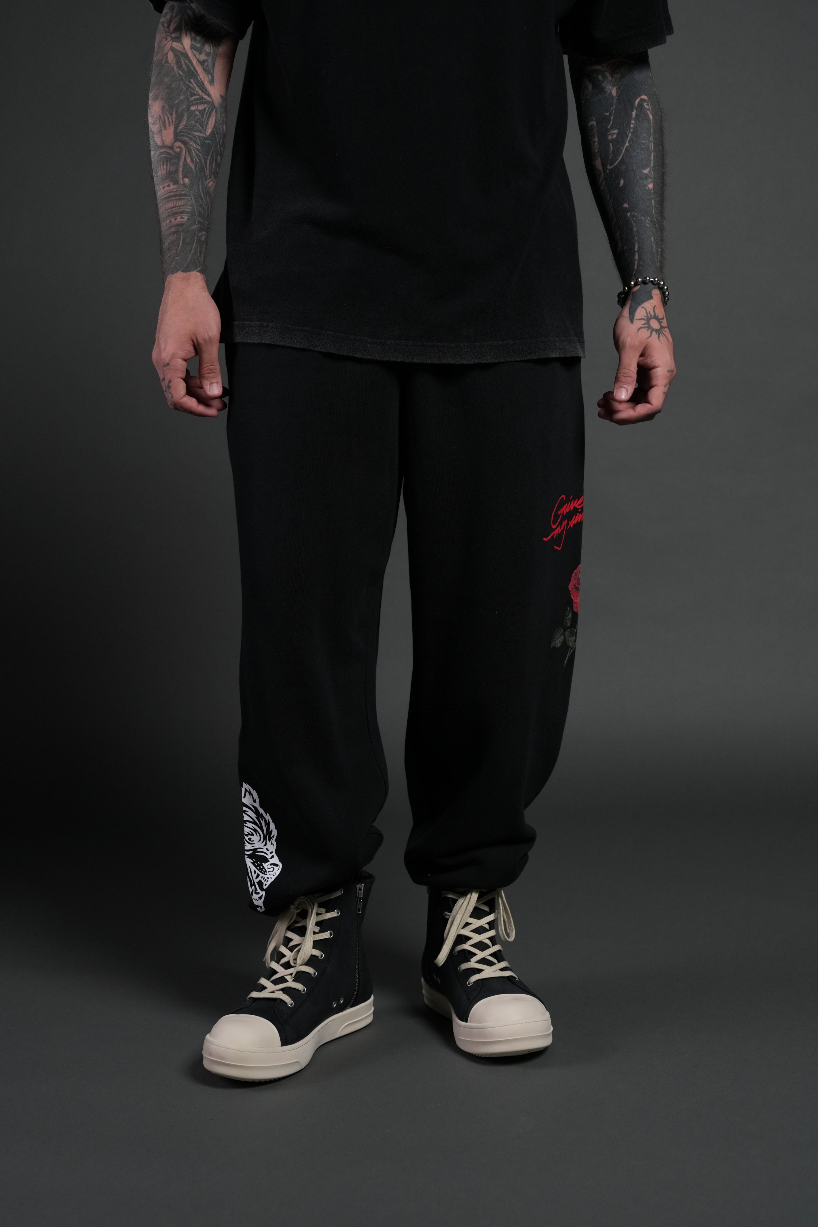 Sin Again Unisex Lightweight Lounger Sweat Pants in Black