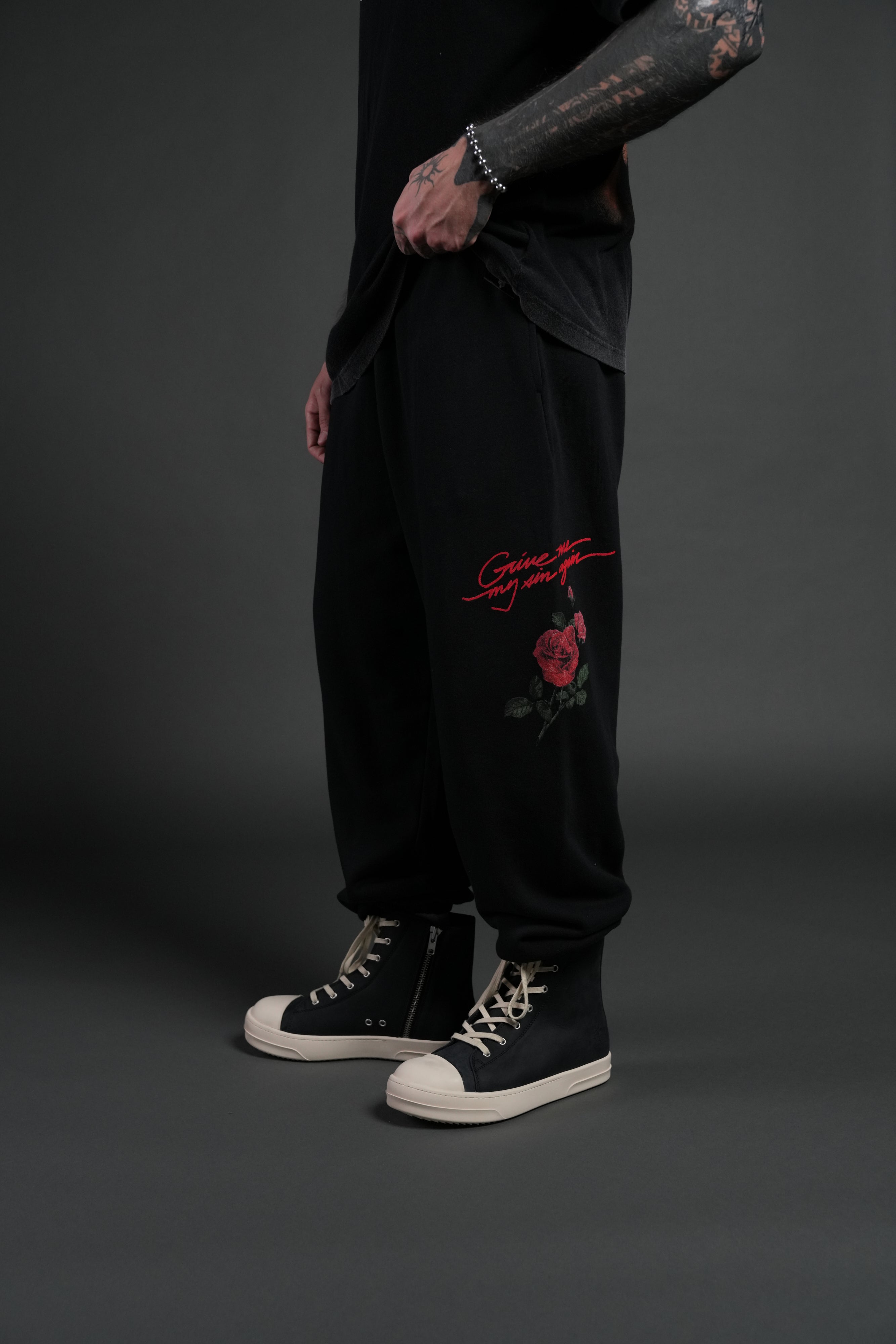 Sin Again Unisex Lightweight Lounger Sweat Pants in Black – DarcSport