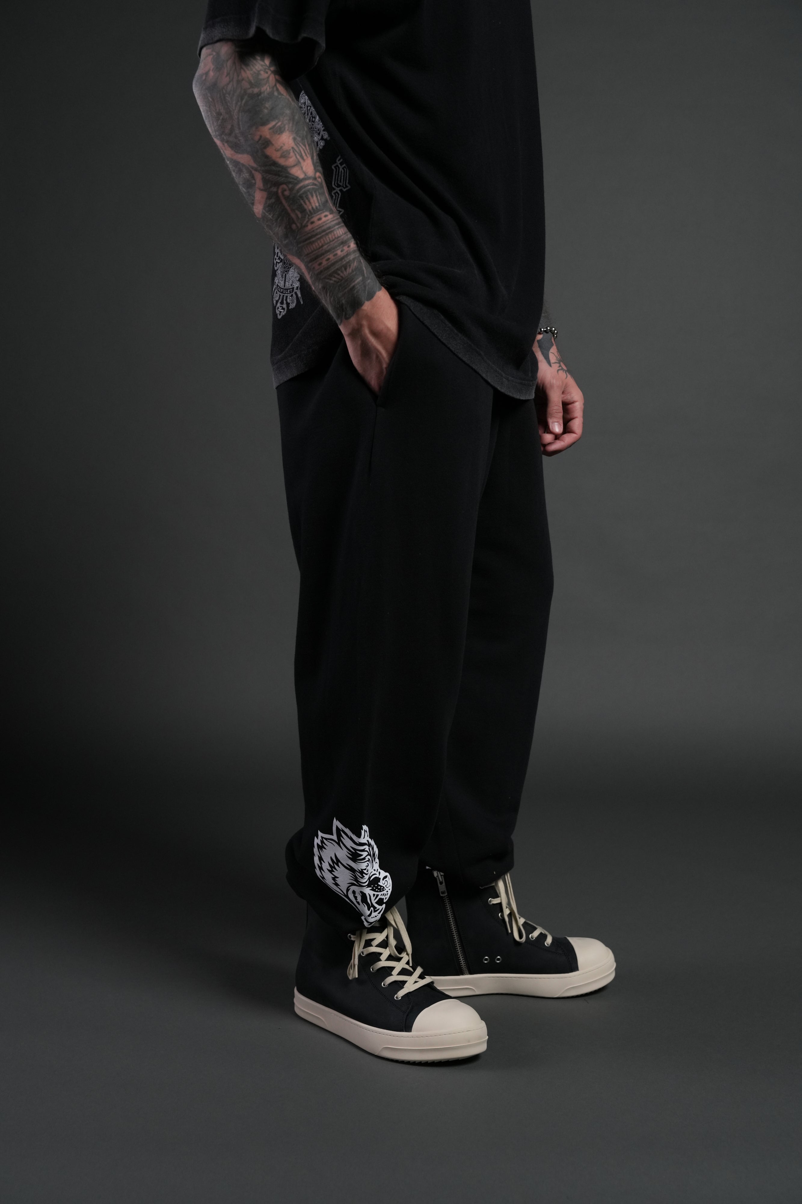 Sin Again Unisex Lightweight Lounger Sweat Pants in Black