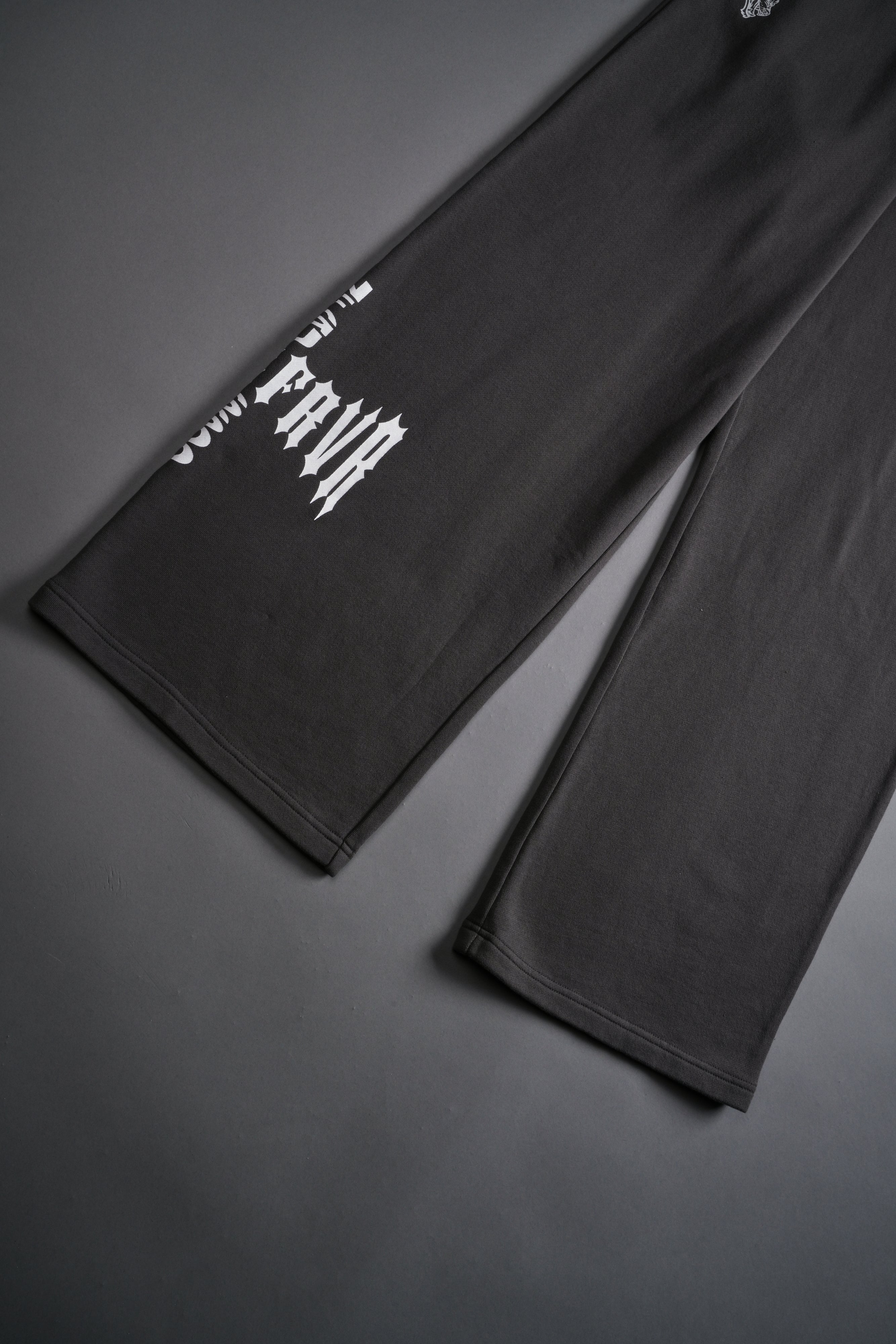 Iron Code Lennox Sweat Pants in Wolf Gray