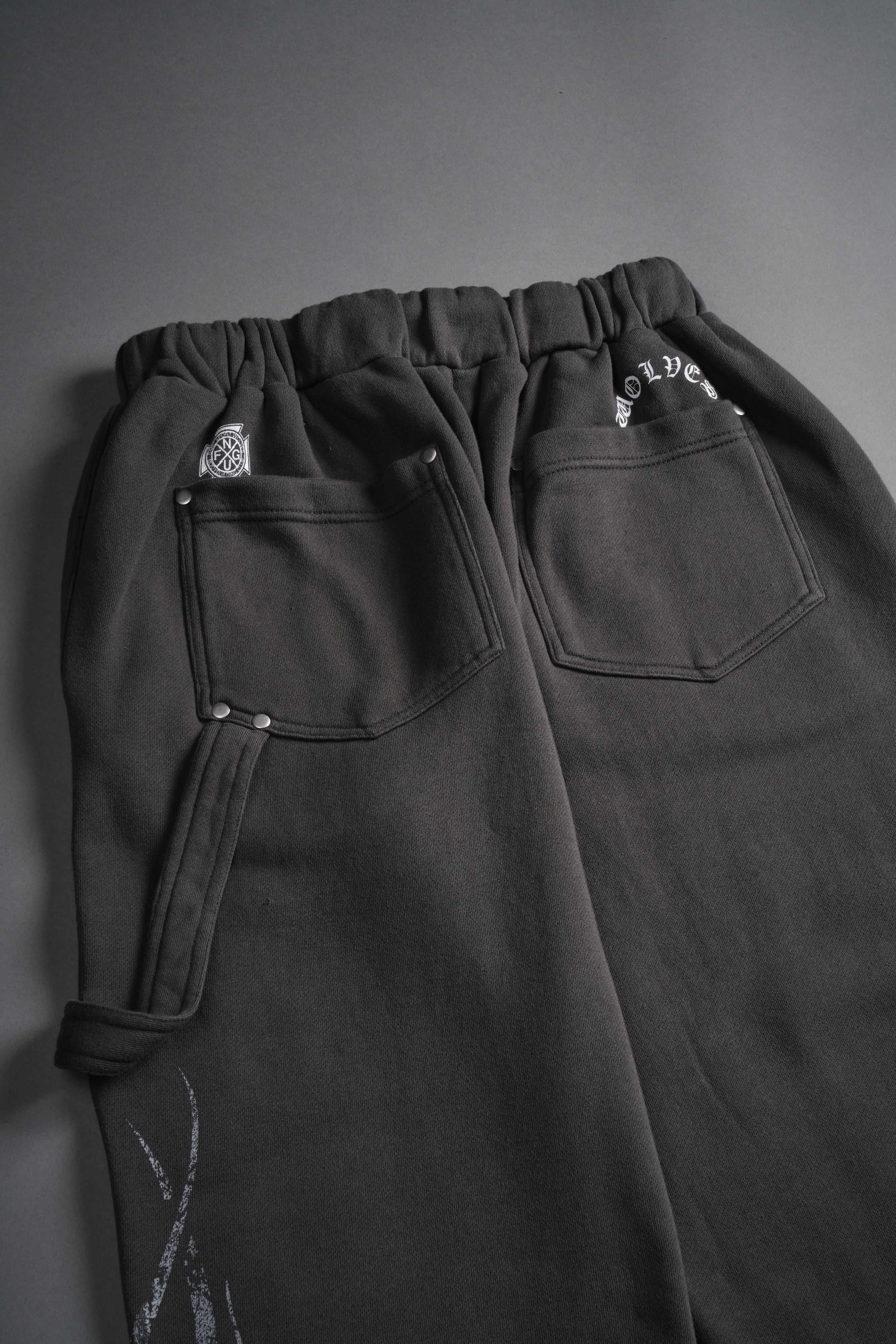 Finite Flame Rivet Fleece Sweat Pants in Wolf Gray