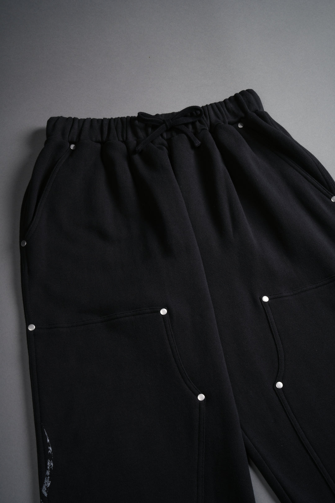 Finite Flame Rivet Fleece Sweat Pants in Black