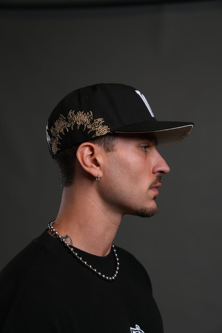 Hesh Core Fitted Cap in Black