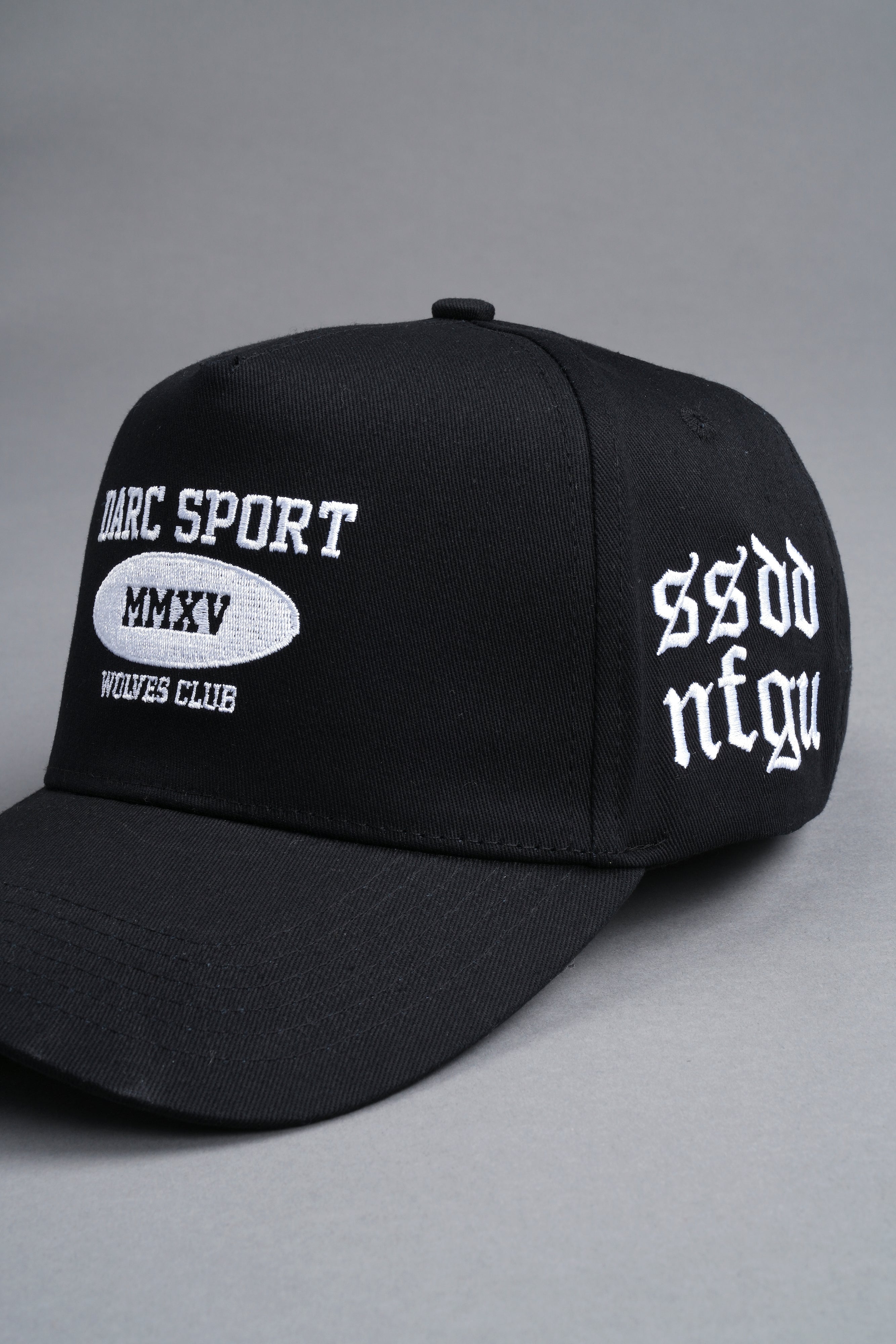 Gridiron 5 Panel Hat in Black