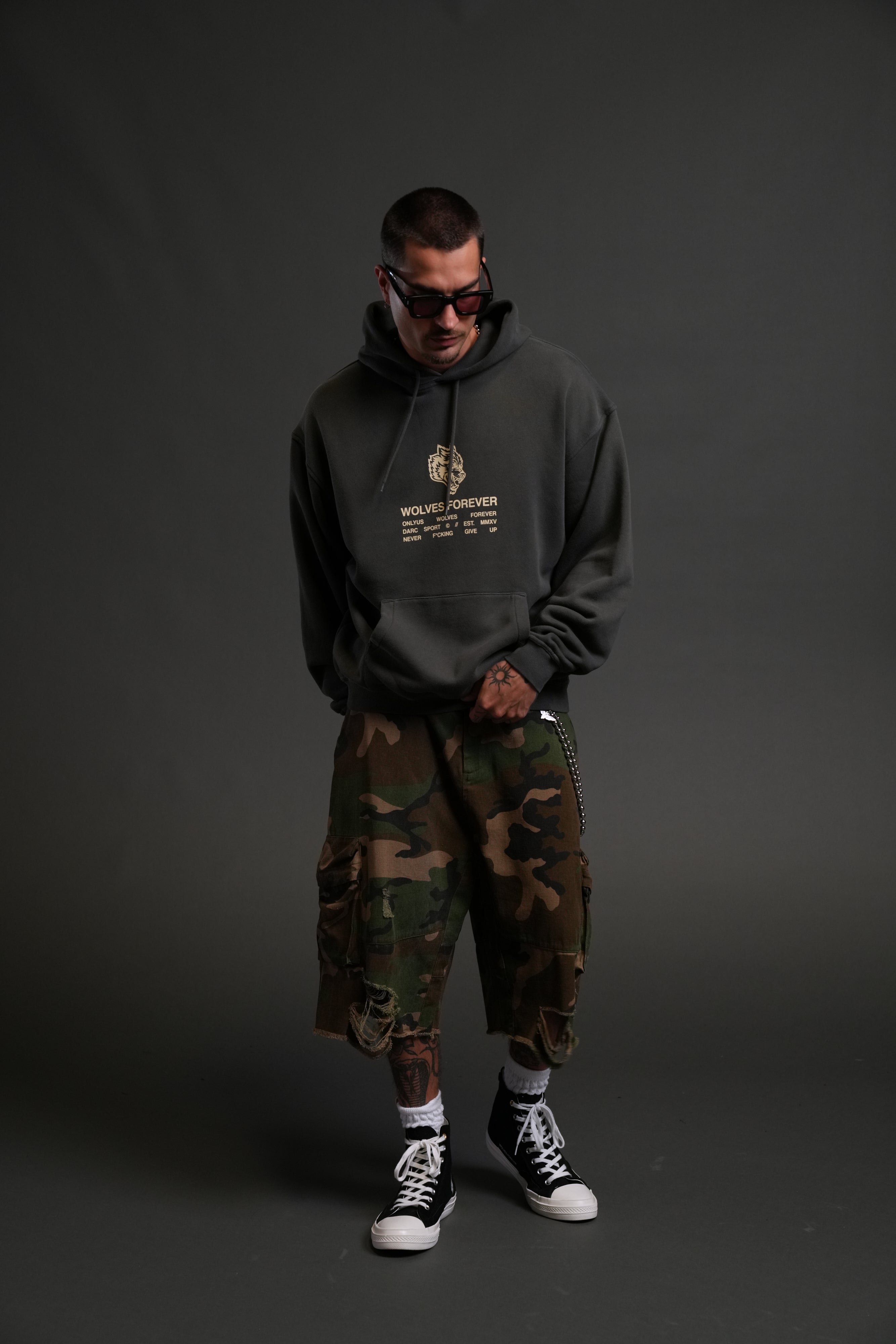 Wolves Have Your Back "Bishop" Hoodie in Wolf Gray Halo Wash