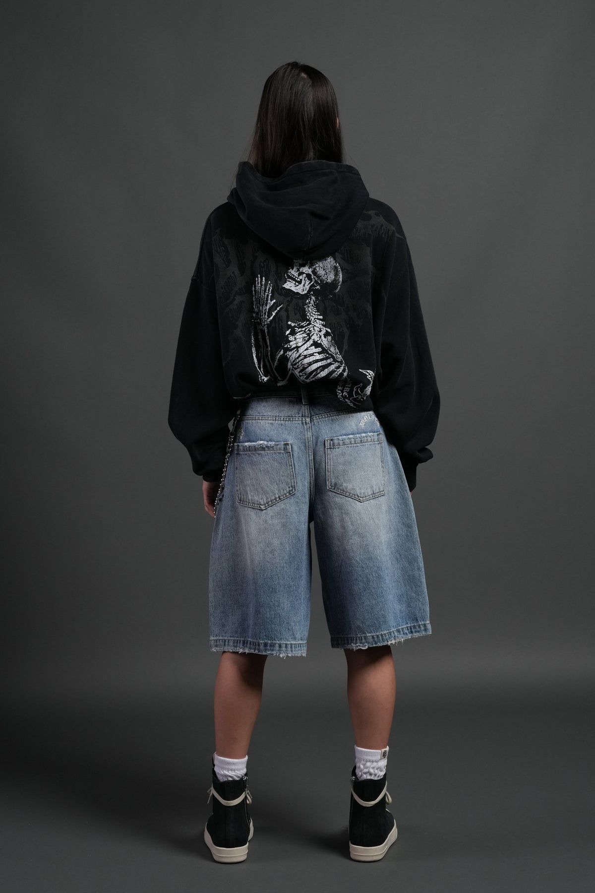 No Weapon Hesh Pierce Hoodie in Black