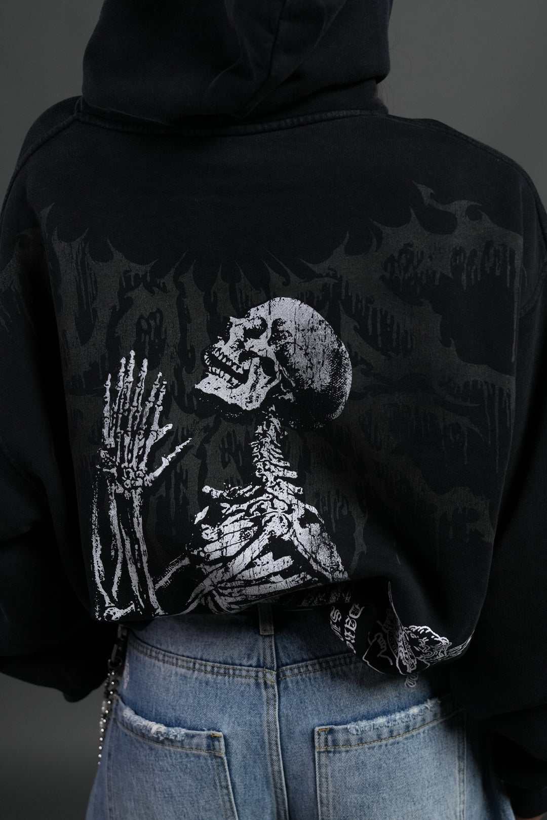 No Weapon Hesh Pierce Hoodie in Black