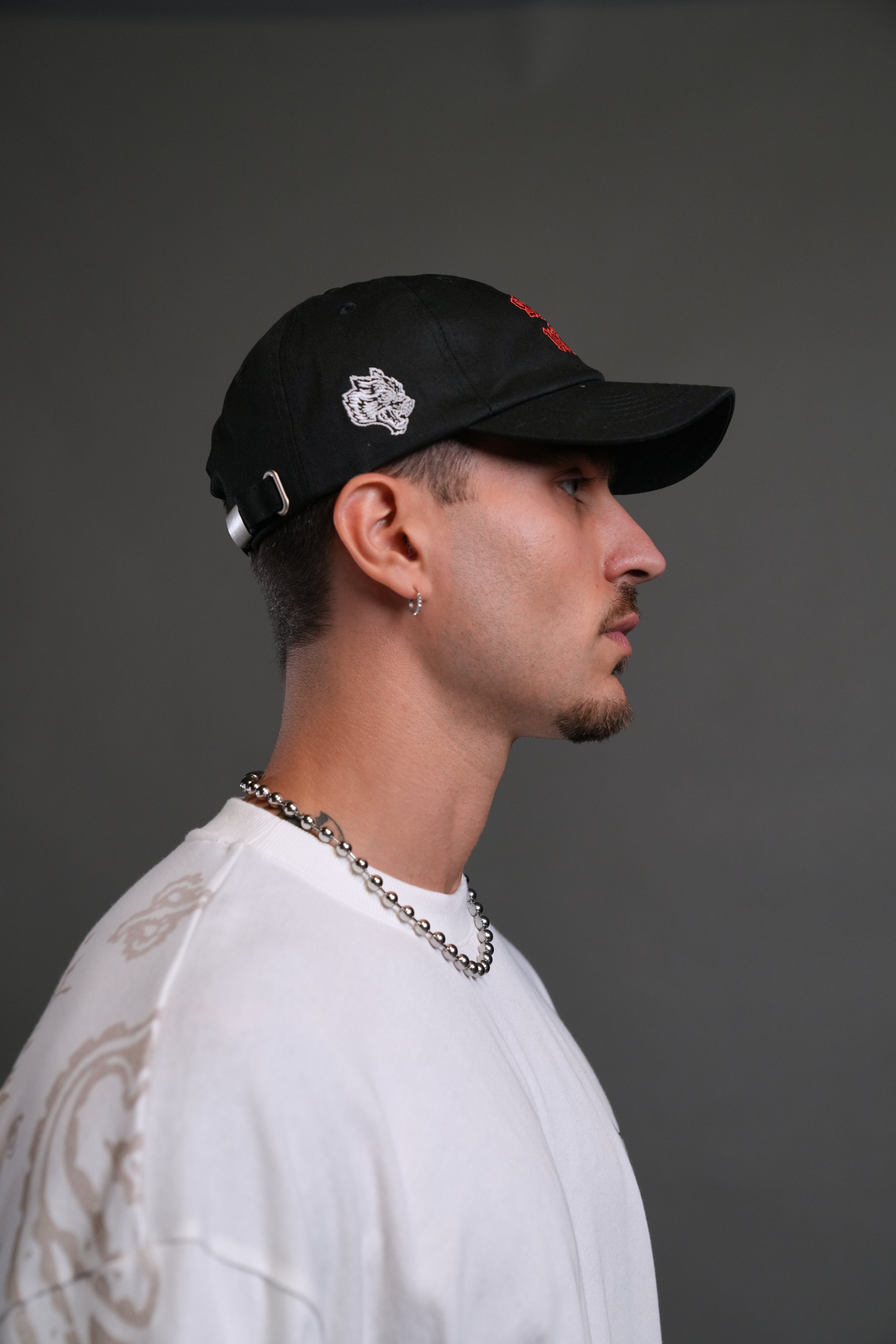 SSDDNFGU Wolf Dad Hat V2 in Black