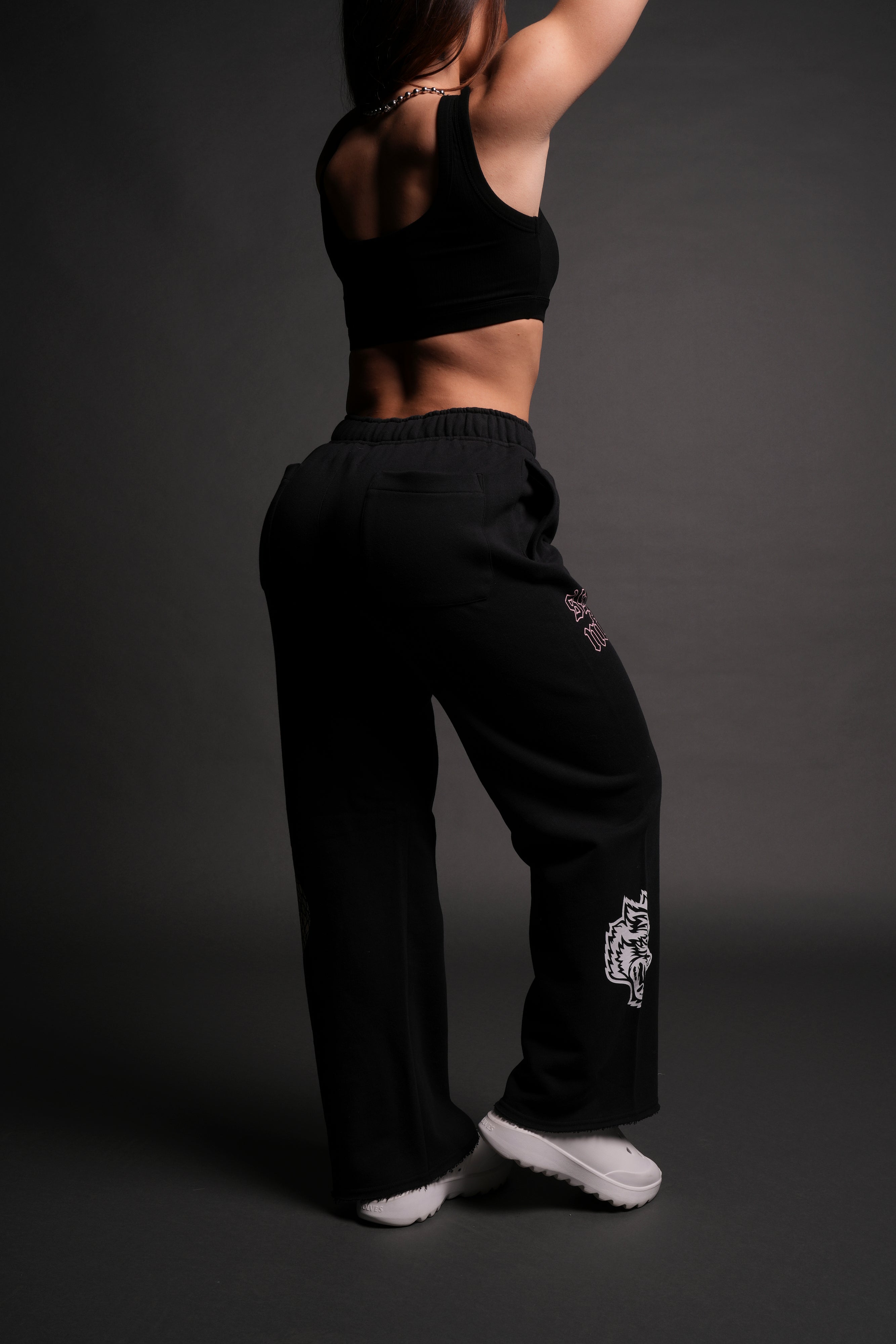 New Beginnings She Big Cozy Cargo Sweats in Black