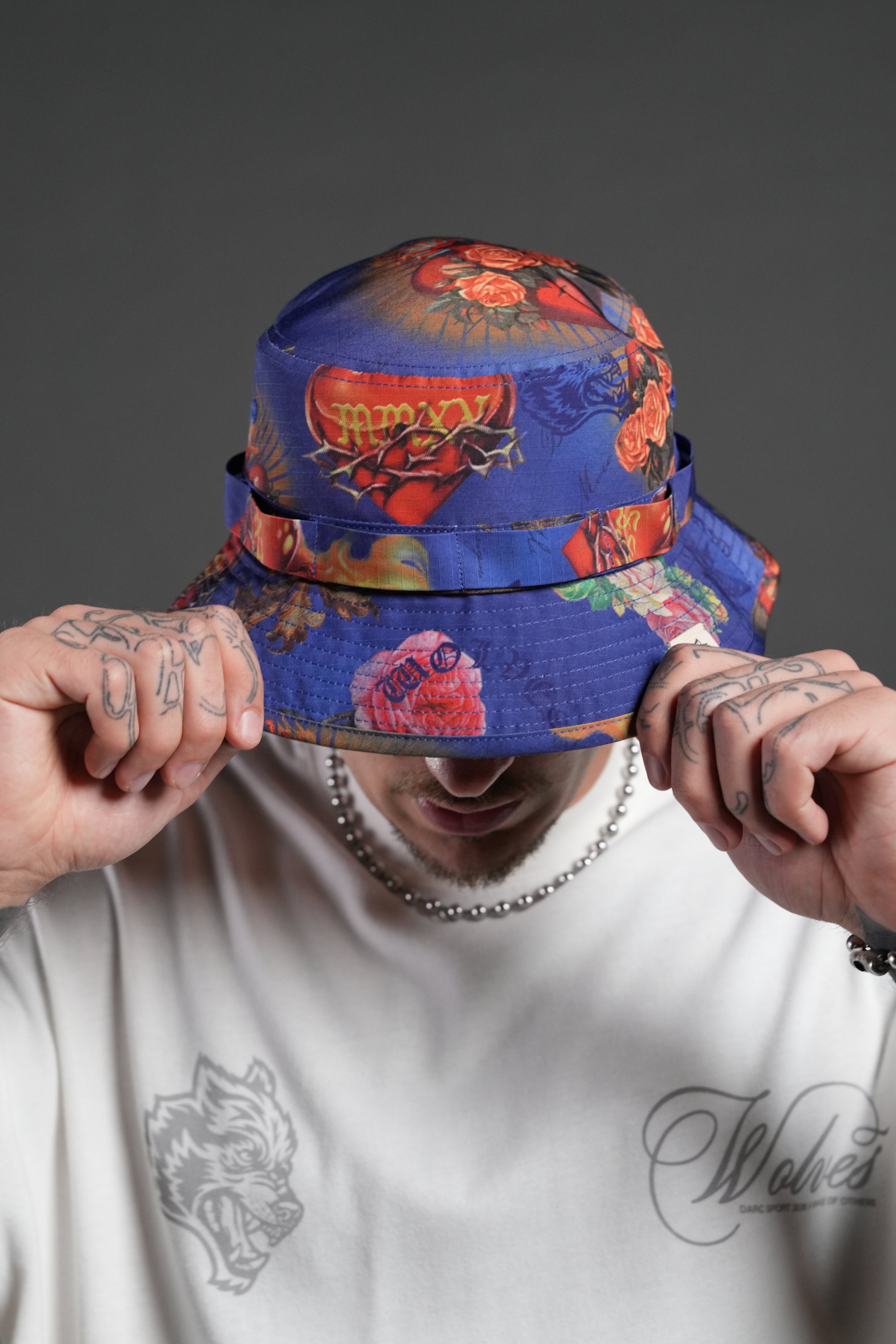 Wolf Patch V2 Boonie Bucket Hat in Corazon de Fuego