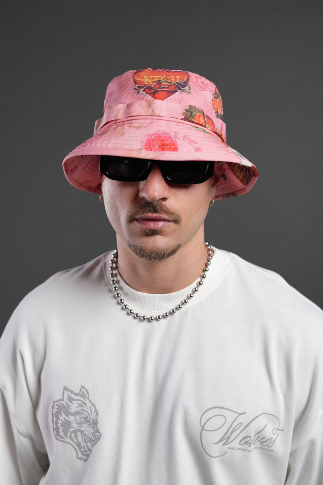 Wolf Patch V2 Boonie Bucket Hat in Corazon de Devocion