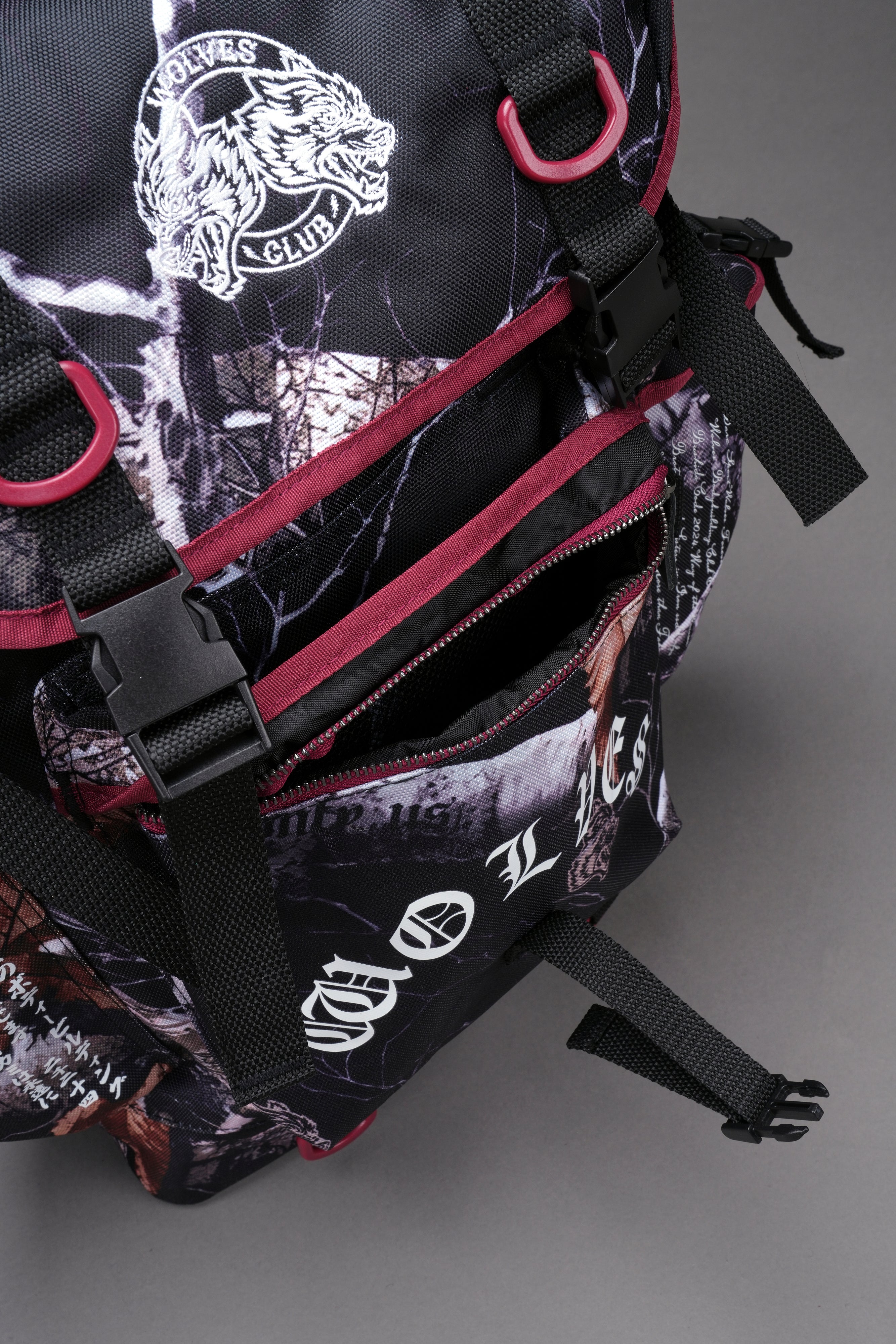 Okami Traveler Backpack in Darc Woodland Camo