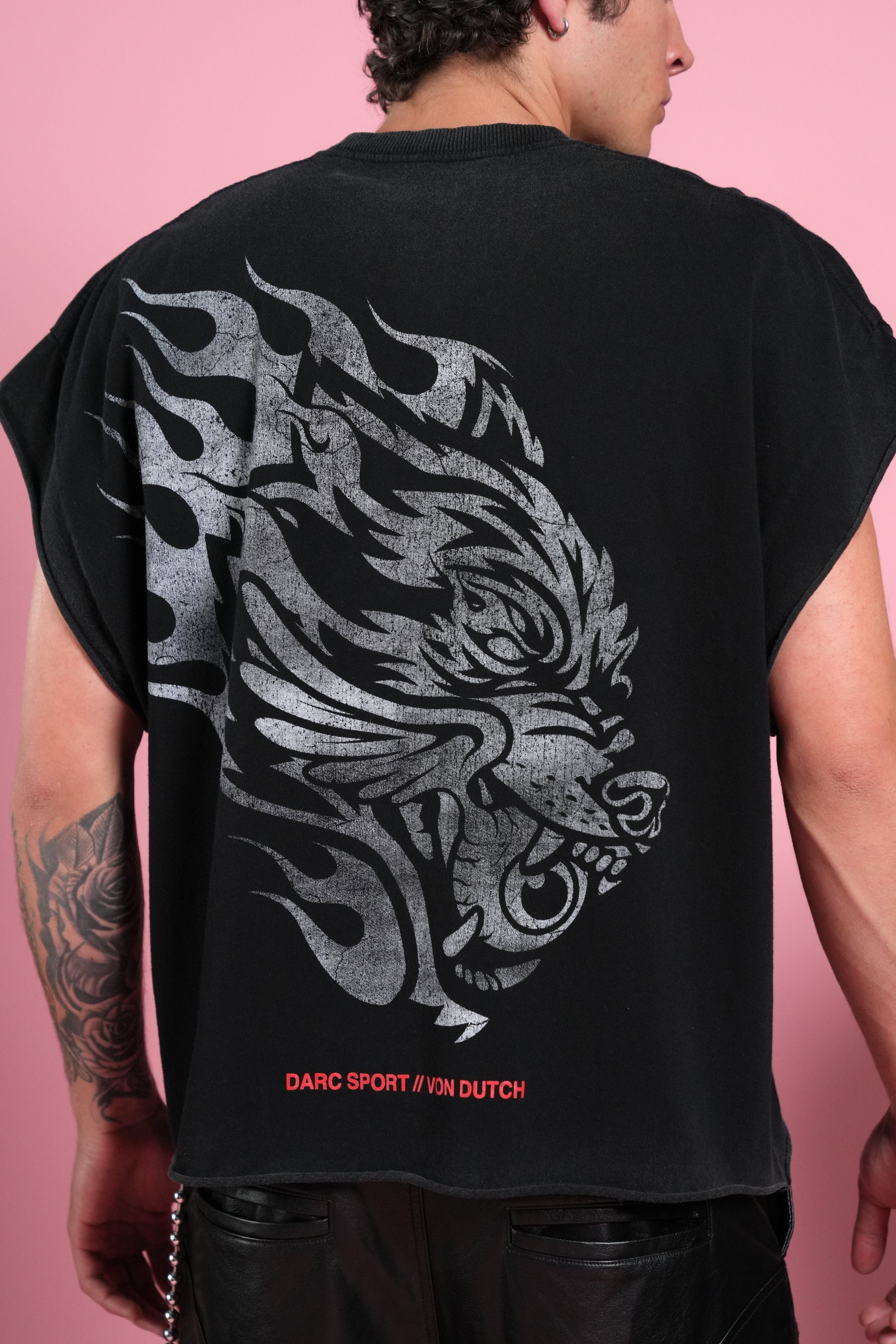 Von Darc Grunge Cut-Off Mid-Length Raw Hem Tee in Black