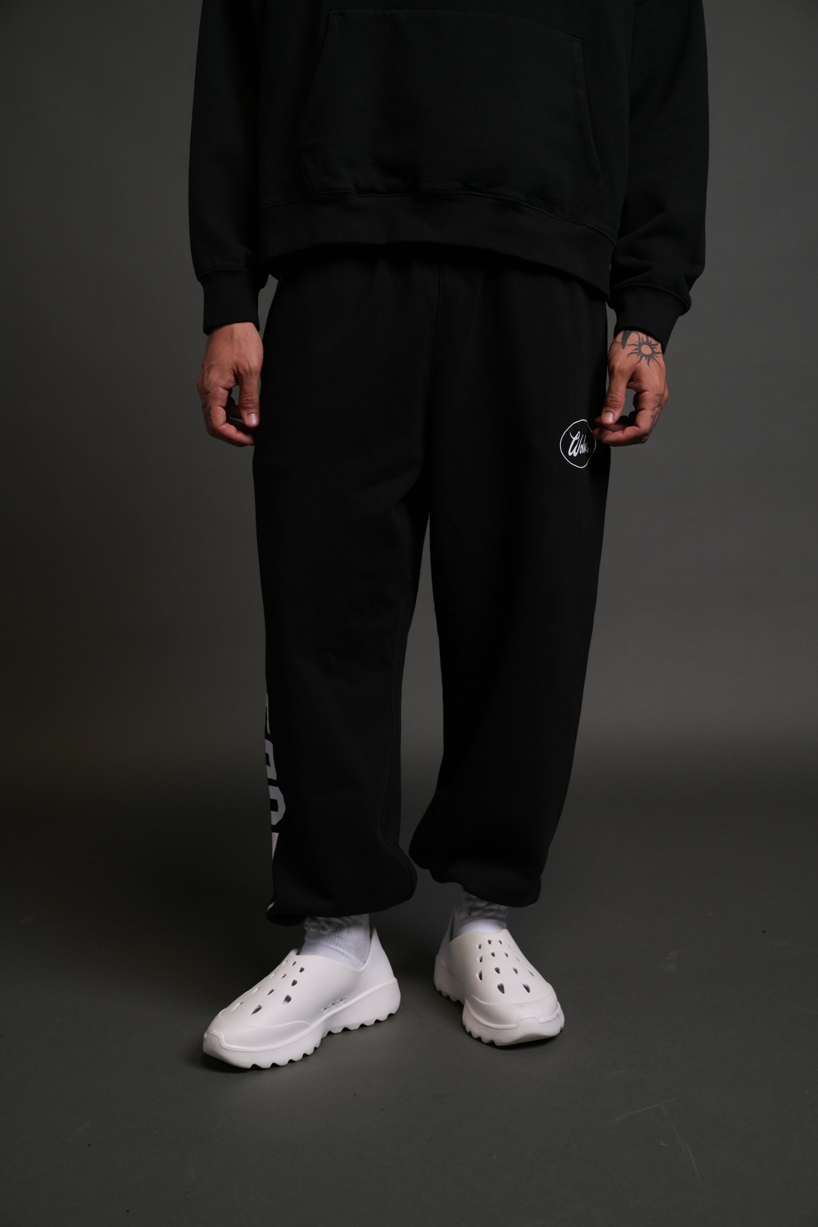 Darc Sport MMXV Unisex Lounger Sweat Pants in Black