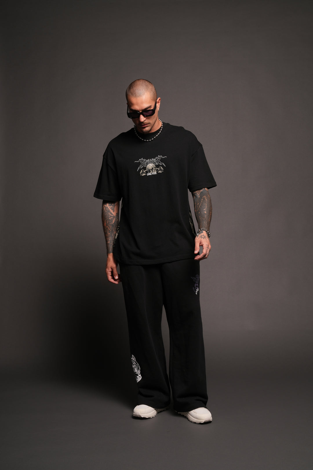 Wolves Bodybuilding Club Premium Tee In Black