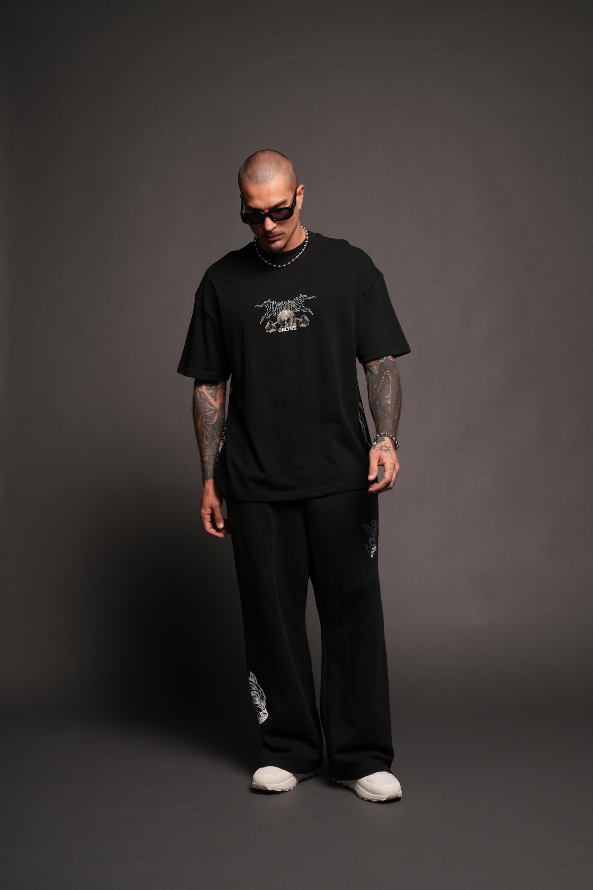 Wolves Bodybuilding Club Premium Tee In Black