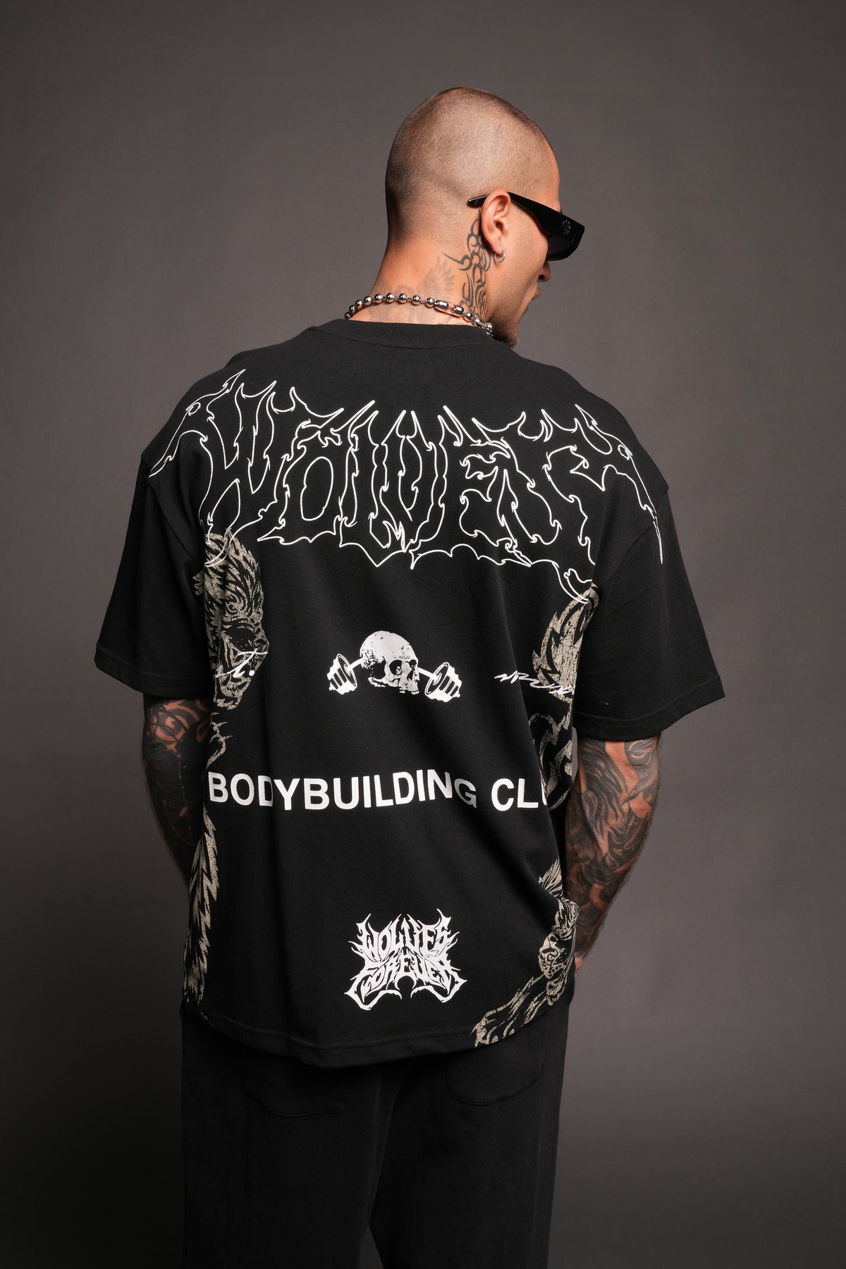 Wolves Bodybuilding Club Premium Tee In Black