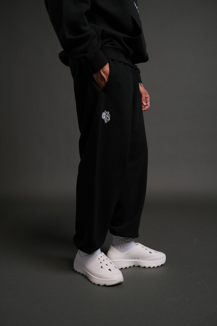Wolf Chopper Lounger Sweat Pants in Black