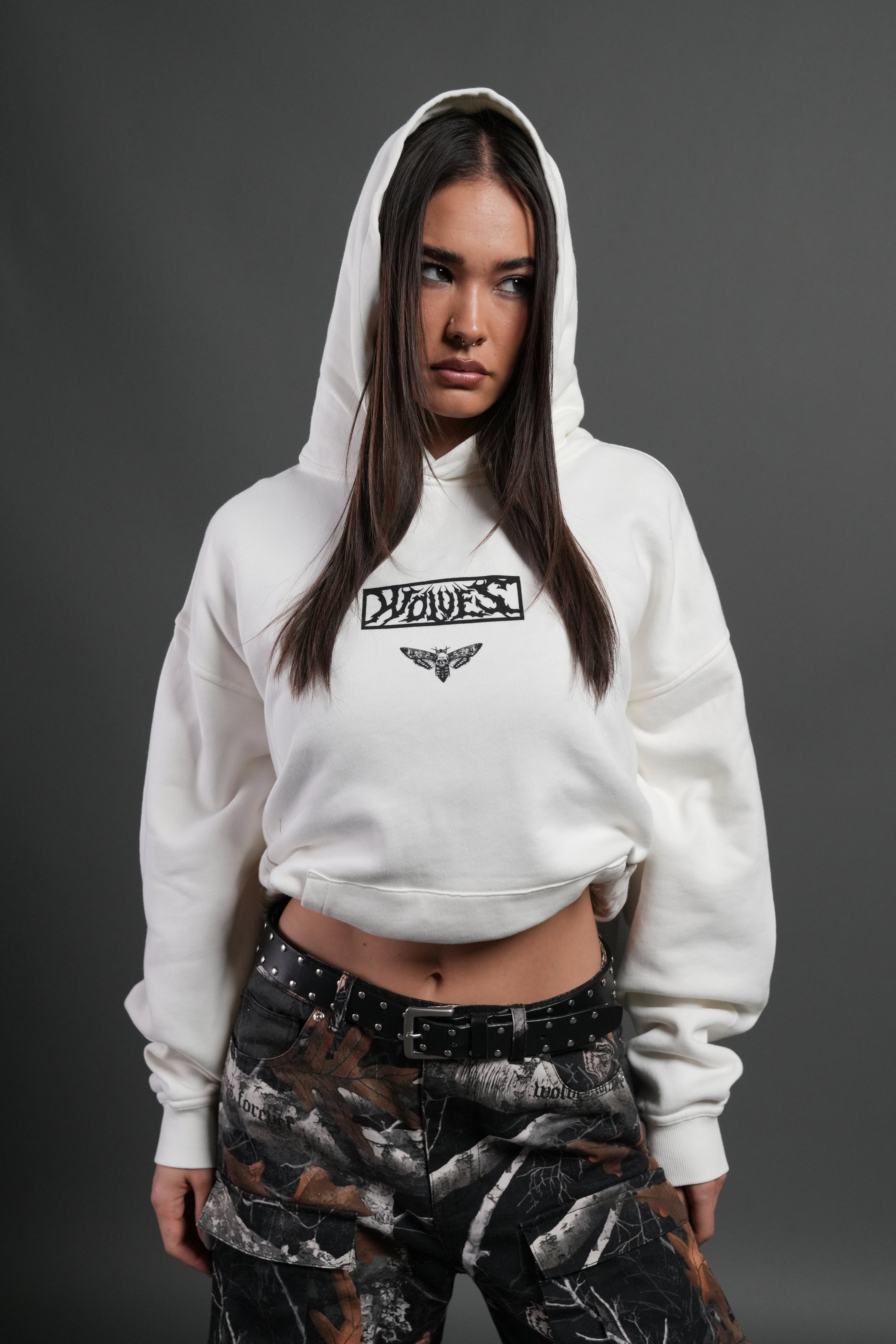 Death's-Head Pierce Hoodie in Cream – DarcSport