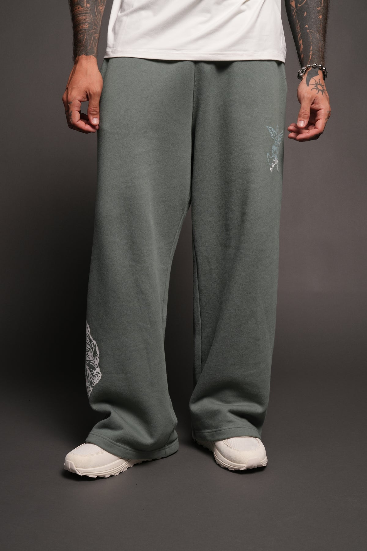 Cherub Nfgu V2 Lennox Sweat Pants In Hunter Green