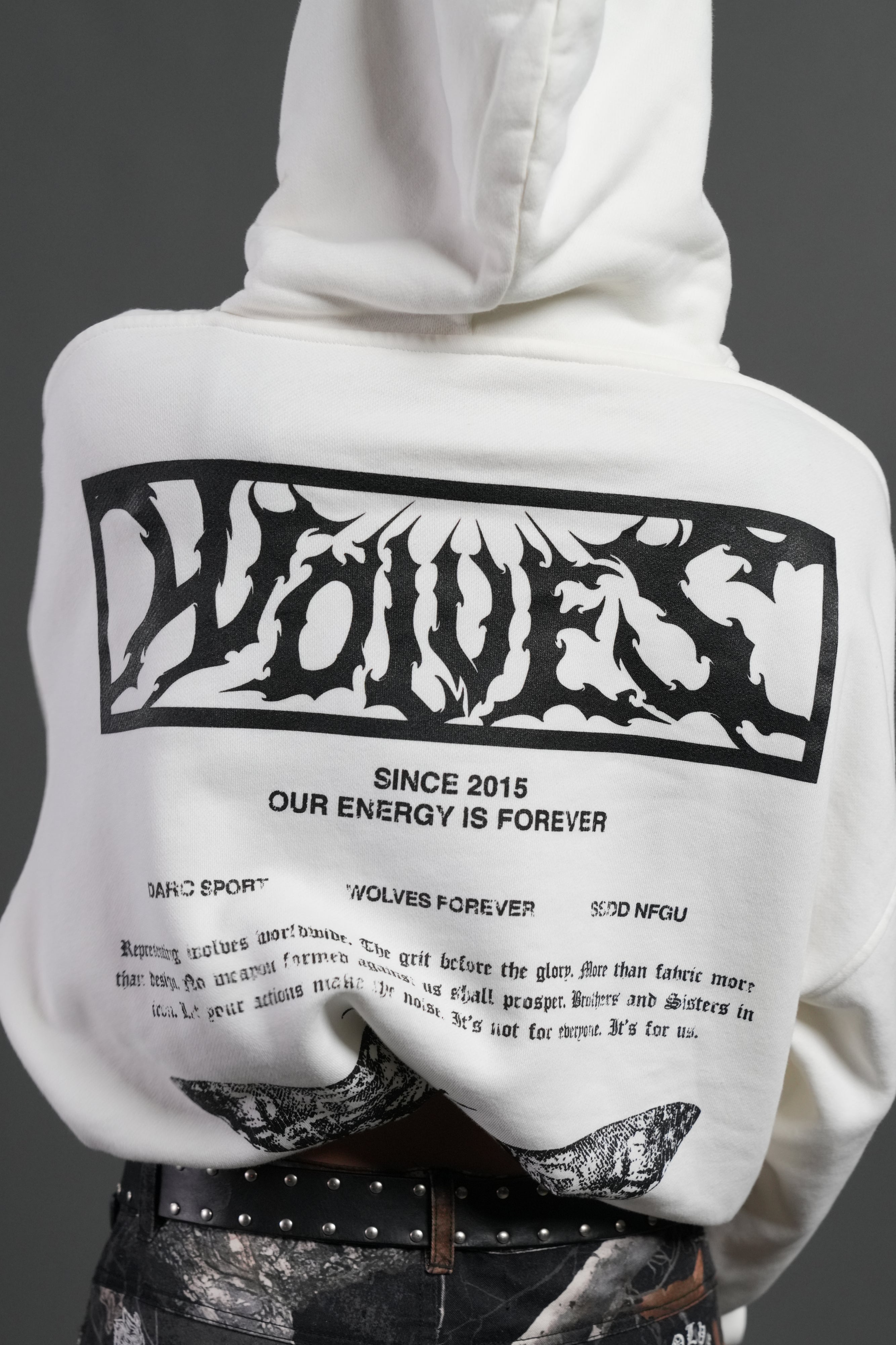 d.i.a 新品タグ付き　DEATH LEGEND フード付きパーカー Death's-Head Pierce Hoodie in Cream – DarcSport