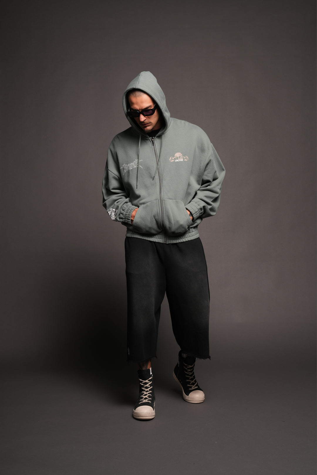 Wolves Bodybuilding Club Chambers Zip Hoodie In Hunter Green