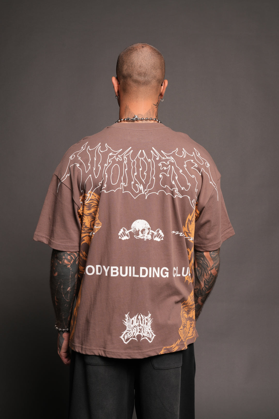Wolves Bodybuilding Club Premium Tee In Mojave Brown