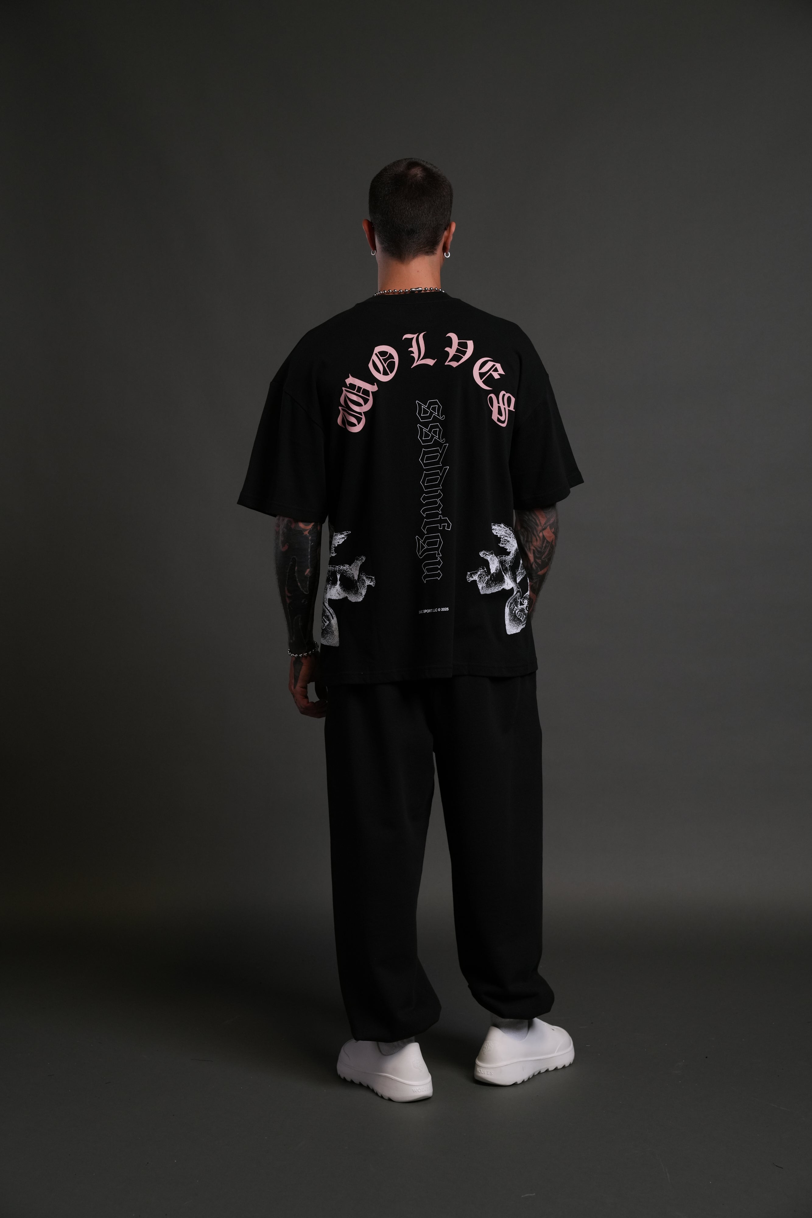 Won't Give Up "Premium" Oversized Tee in Black