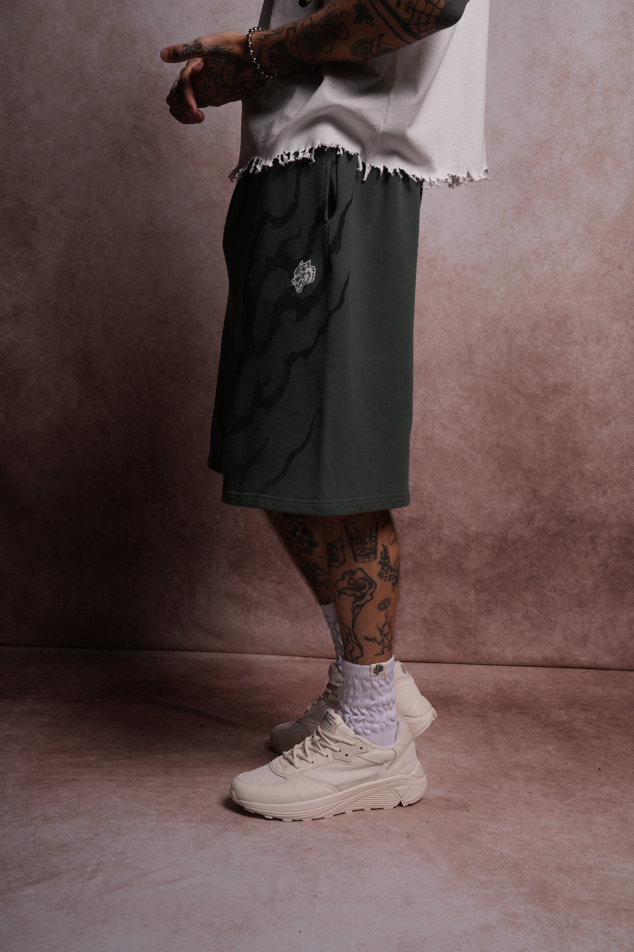 Darc Infernal Oversized Osiris Sweat Shorts in Norse Green