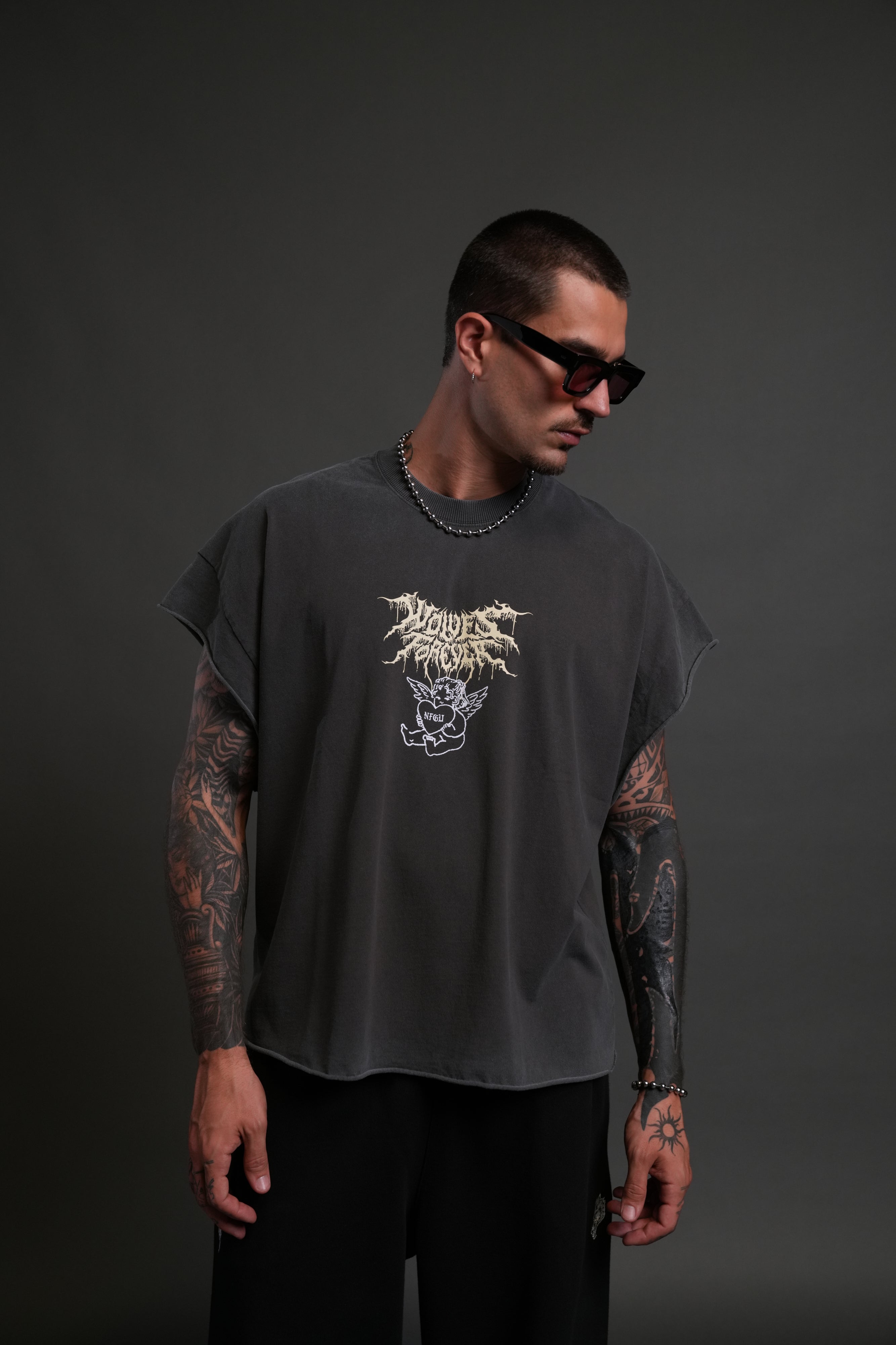 Cherub Core Grunge Cut-Off Tee in Wolf Gray
