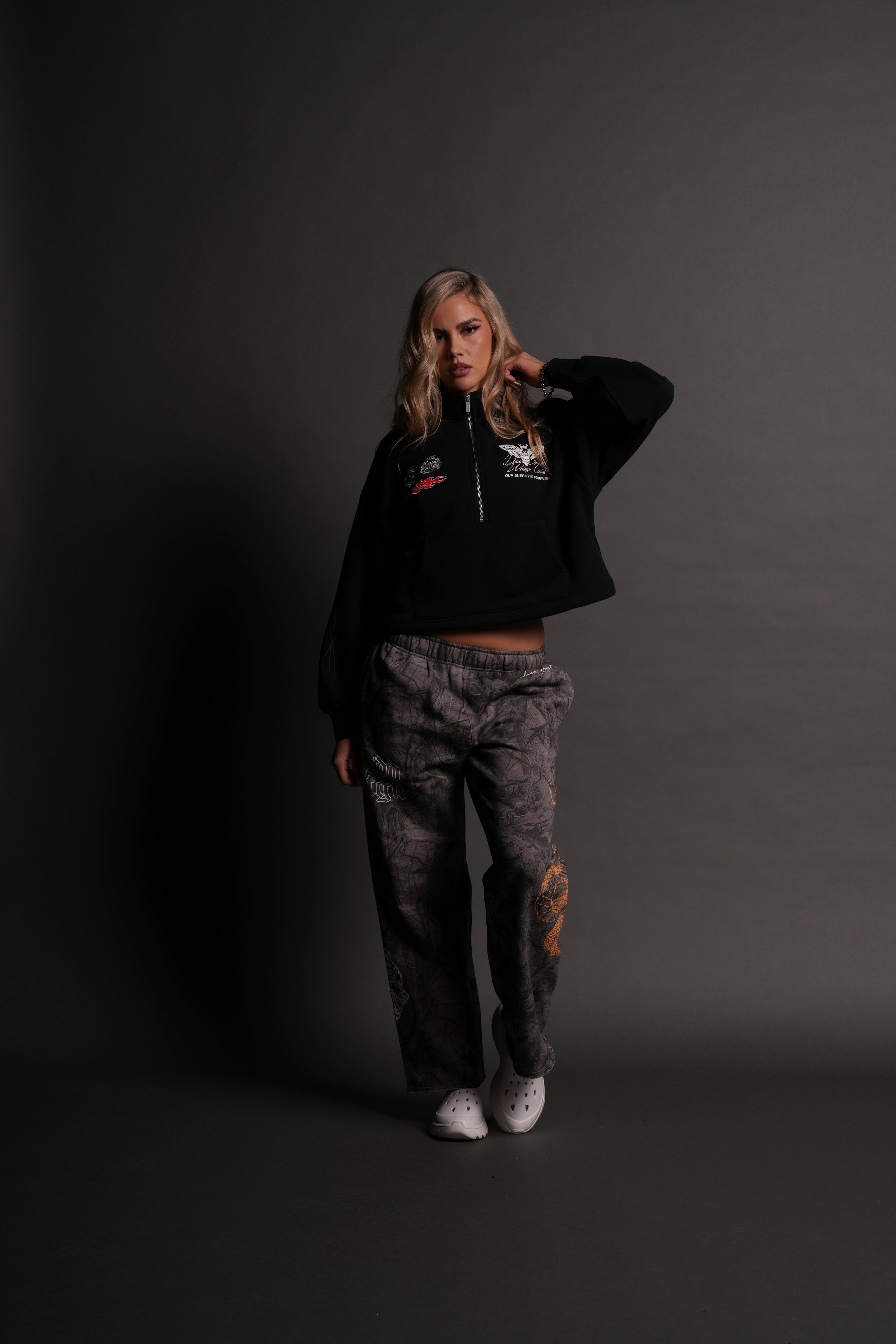 Live Fast V3 She Everson Mockneck Sweater in Black