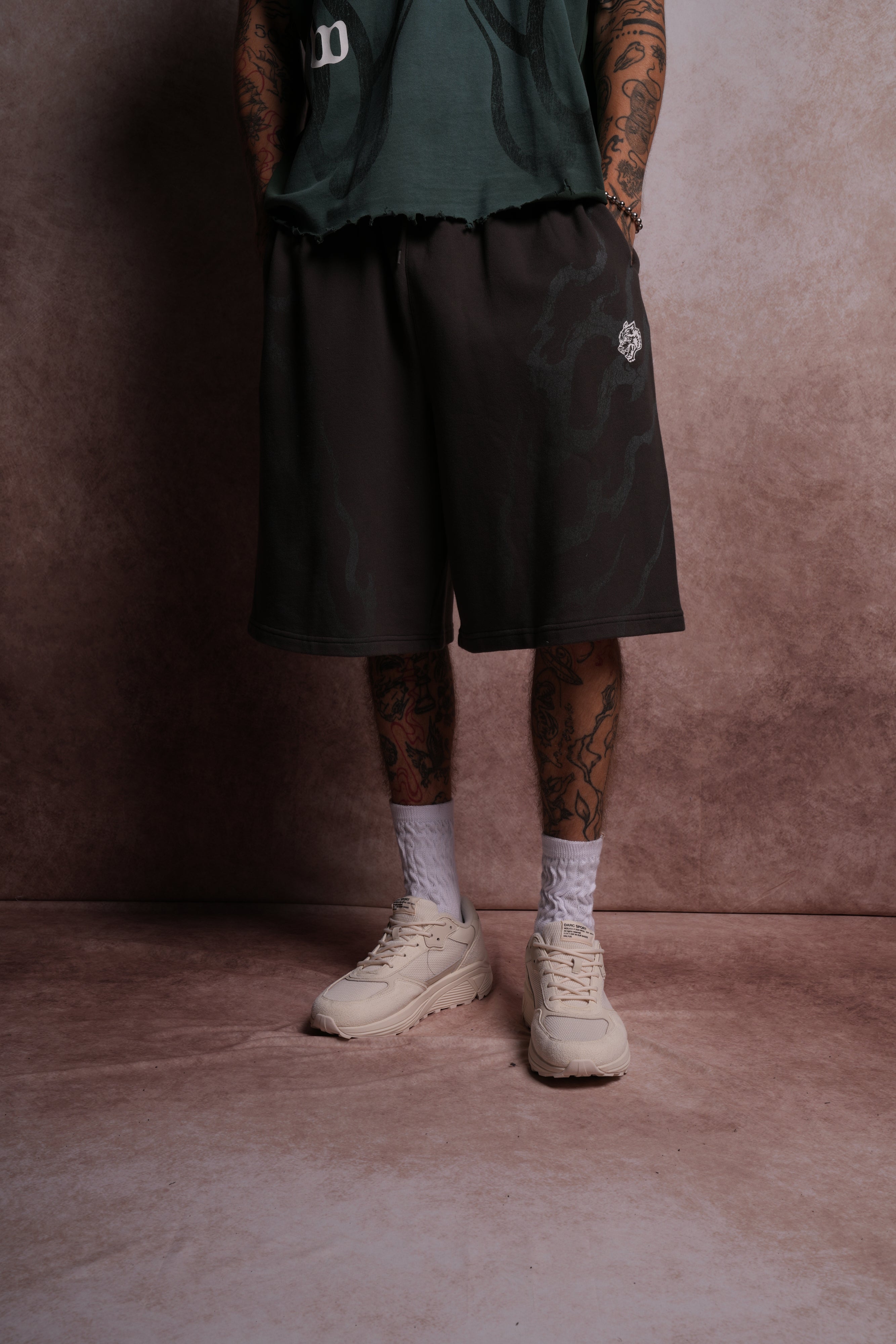 Darc Infernal Oversized Osiris Sweat Shorts in Wolf Gray – DarcSport