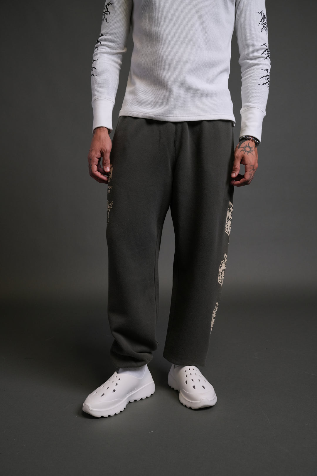 Heart Cherub Lightweight Lounger Sweat Pants in Wolf Gray Halo Wash