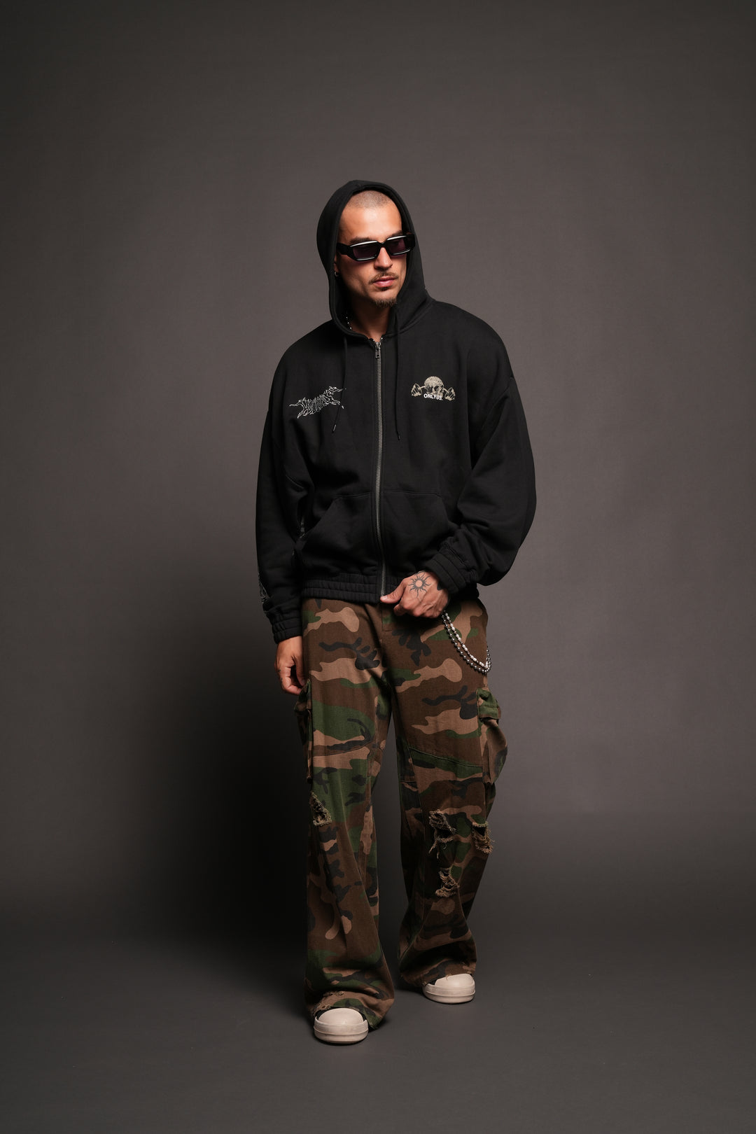 Wolves Bodybuilding Club Chambers Zip Hoodie In Black