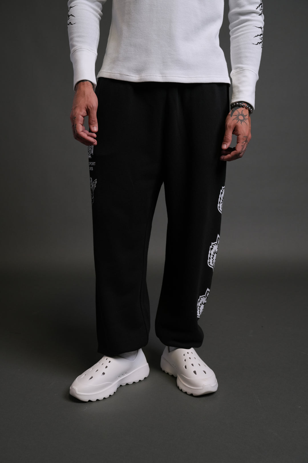 Heart Cherub Lightweight Lounger Sweat Pants in Black