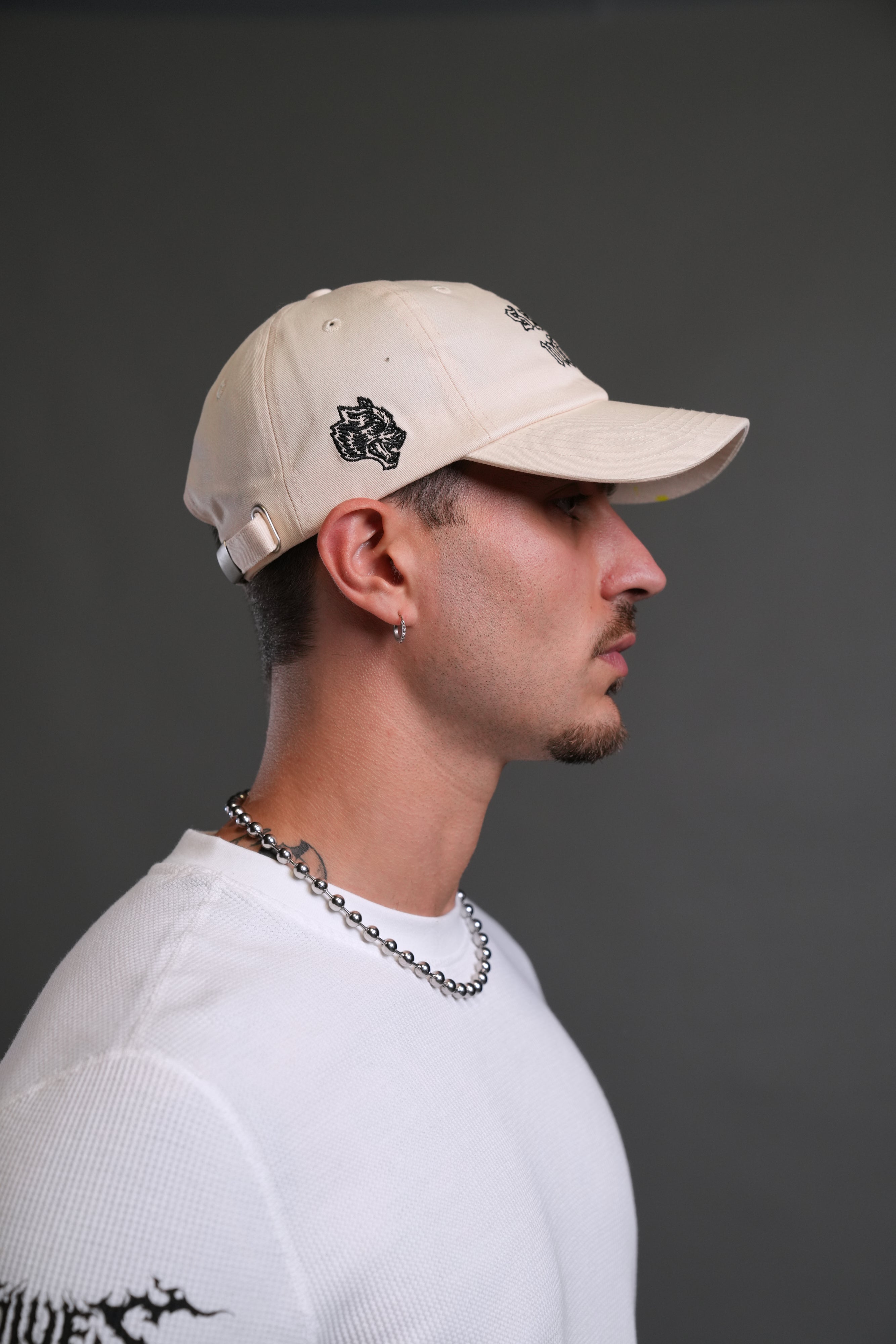 SSDDNFGU Wolf Dad Hat V2 in Cream