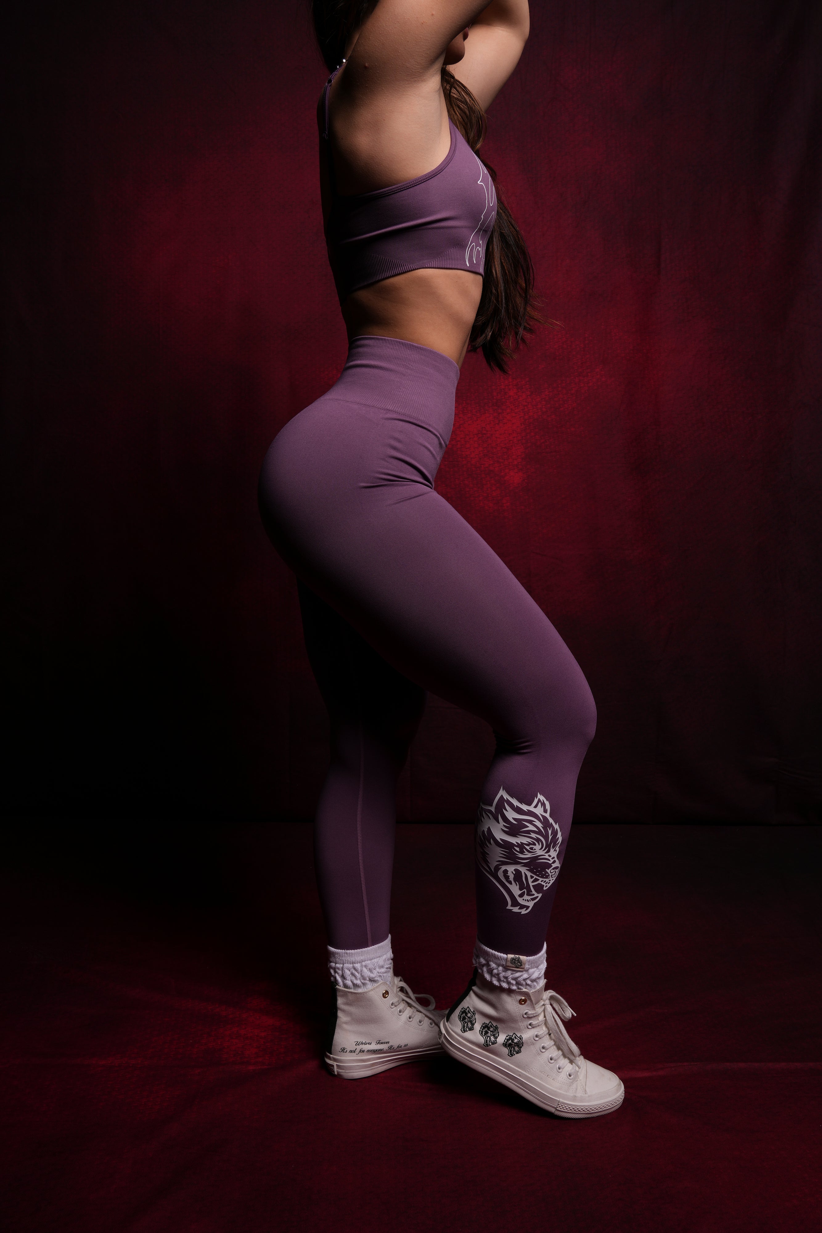Hesh Forever "Everson Seamless" Scrunch Leggings in Darc Violet