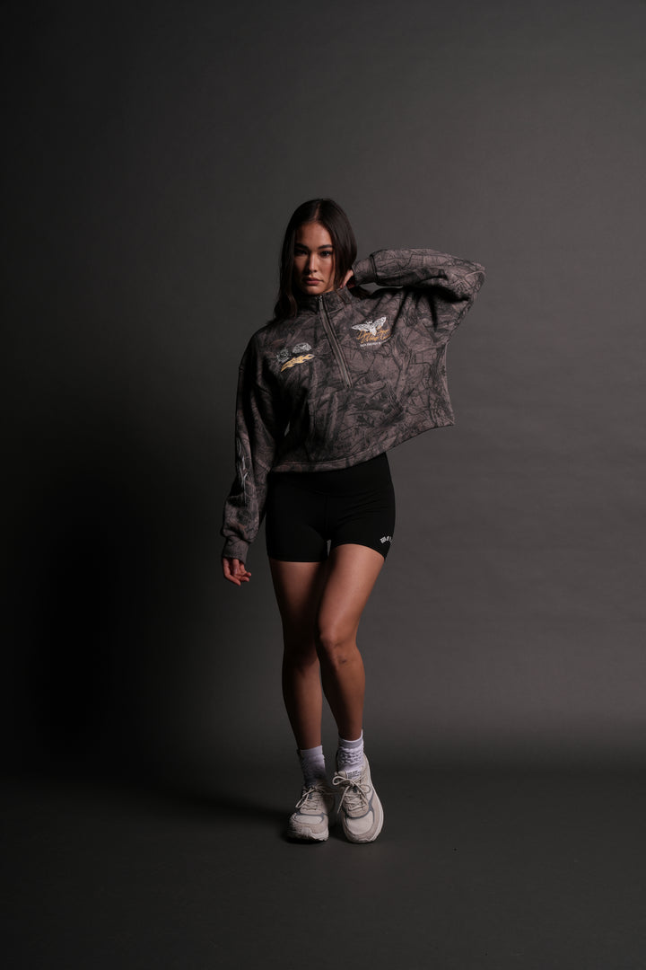 Live Fast V3 She Everson Mockneck Sweater in Driftwood Wolf Forest Camo