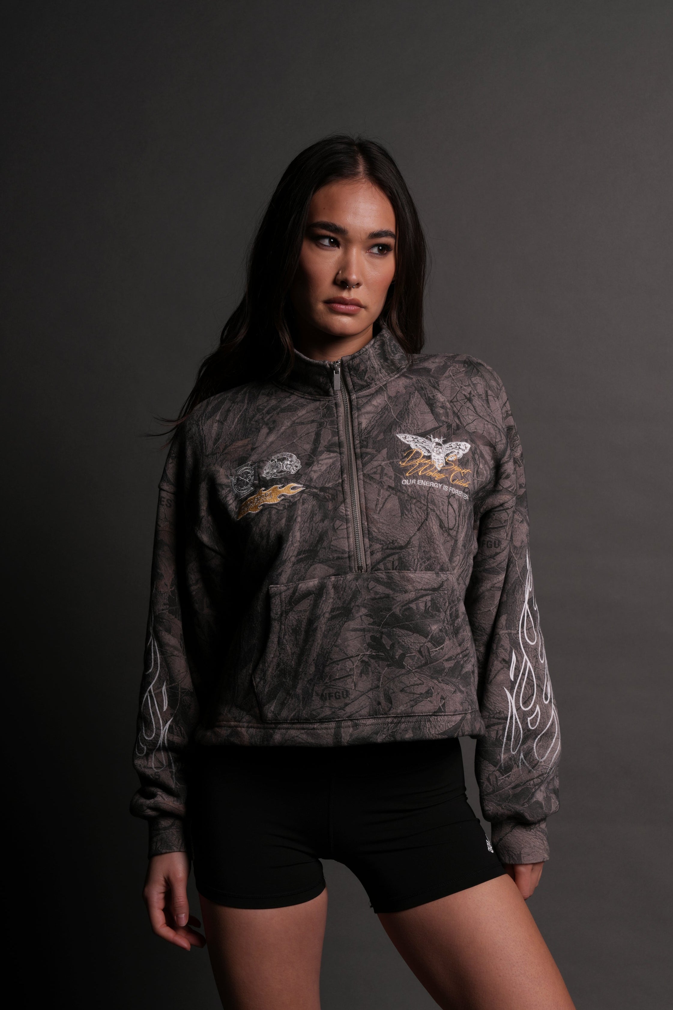 Live Fast V3 She Everson Mockneck Sweater in Driftwood Wolf Forest Camo