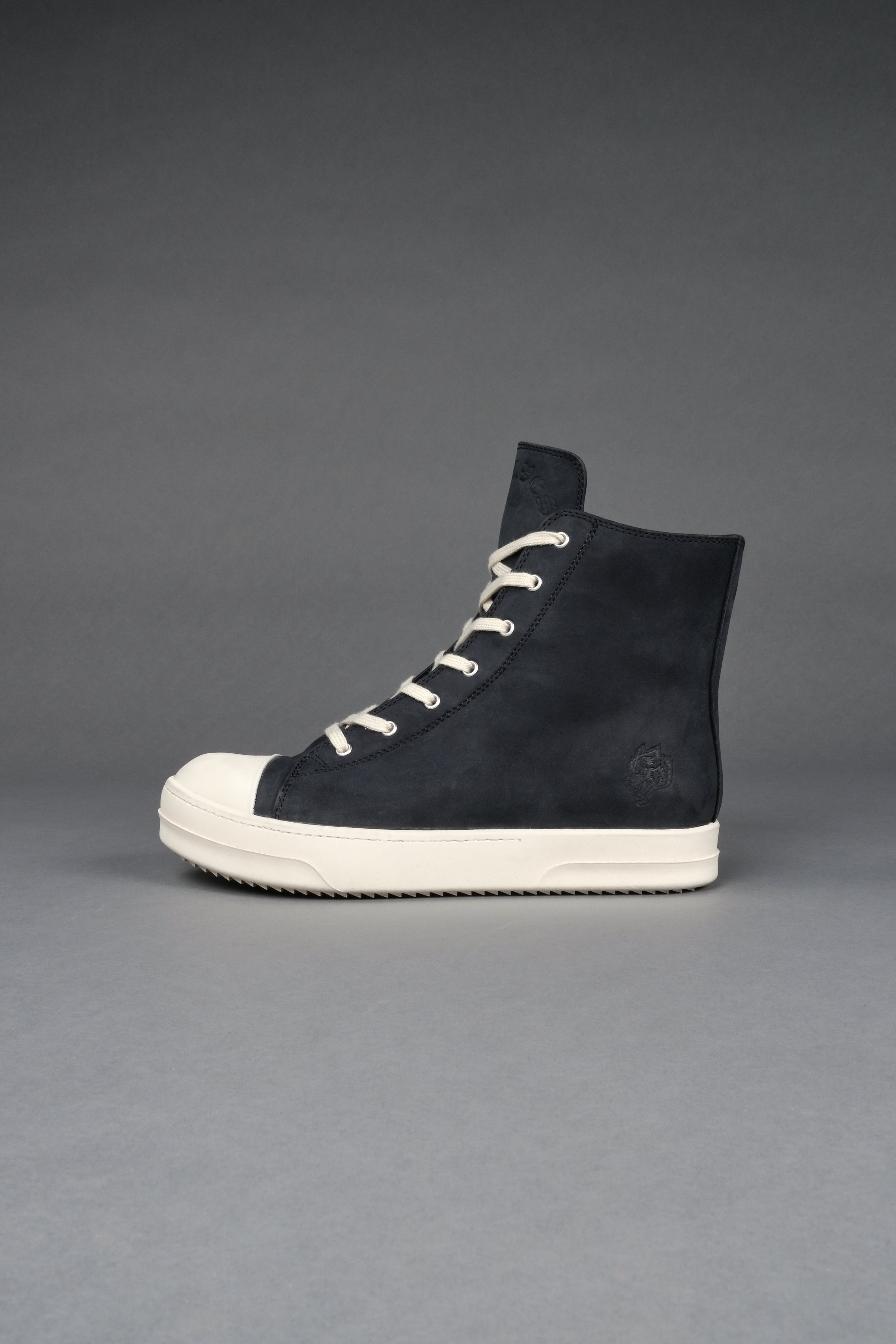 Venice High Top Shoe in Black/Cream