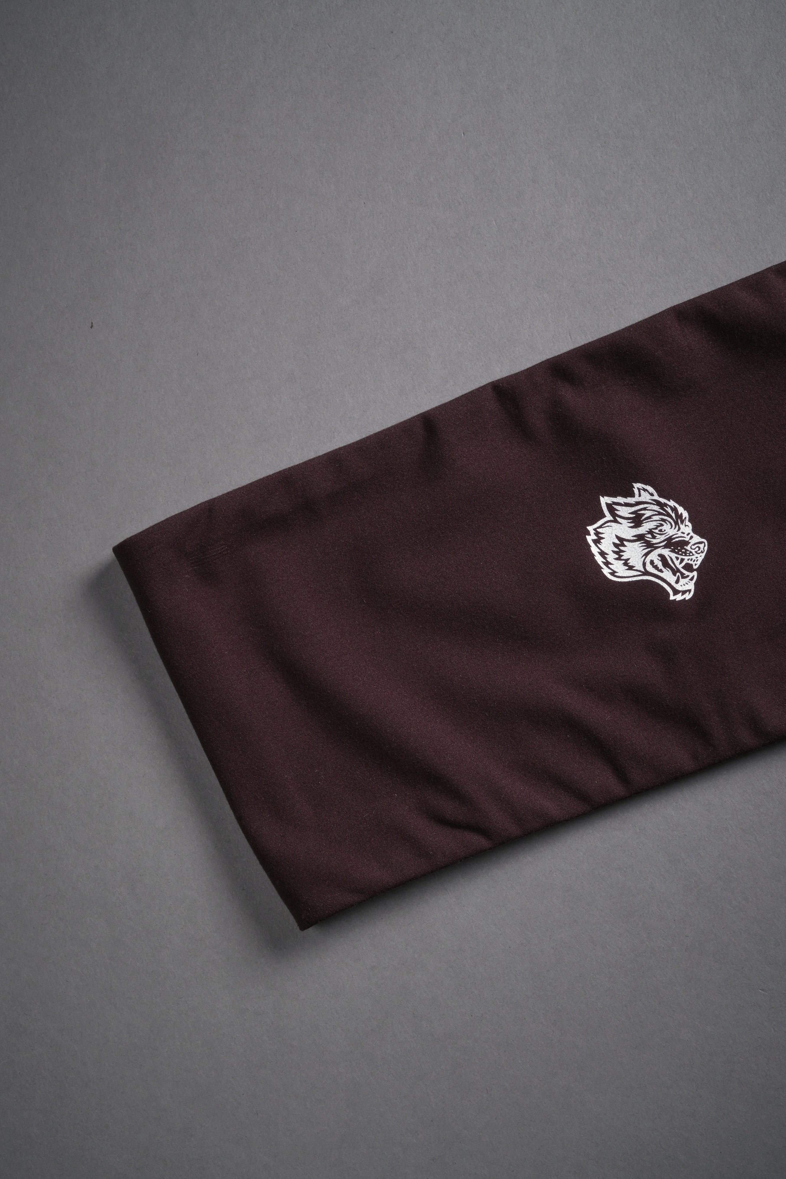 Single Wolf "Mia" Energy Bandeau in Darc Garnet