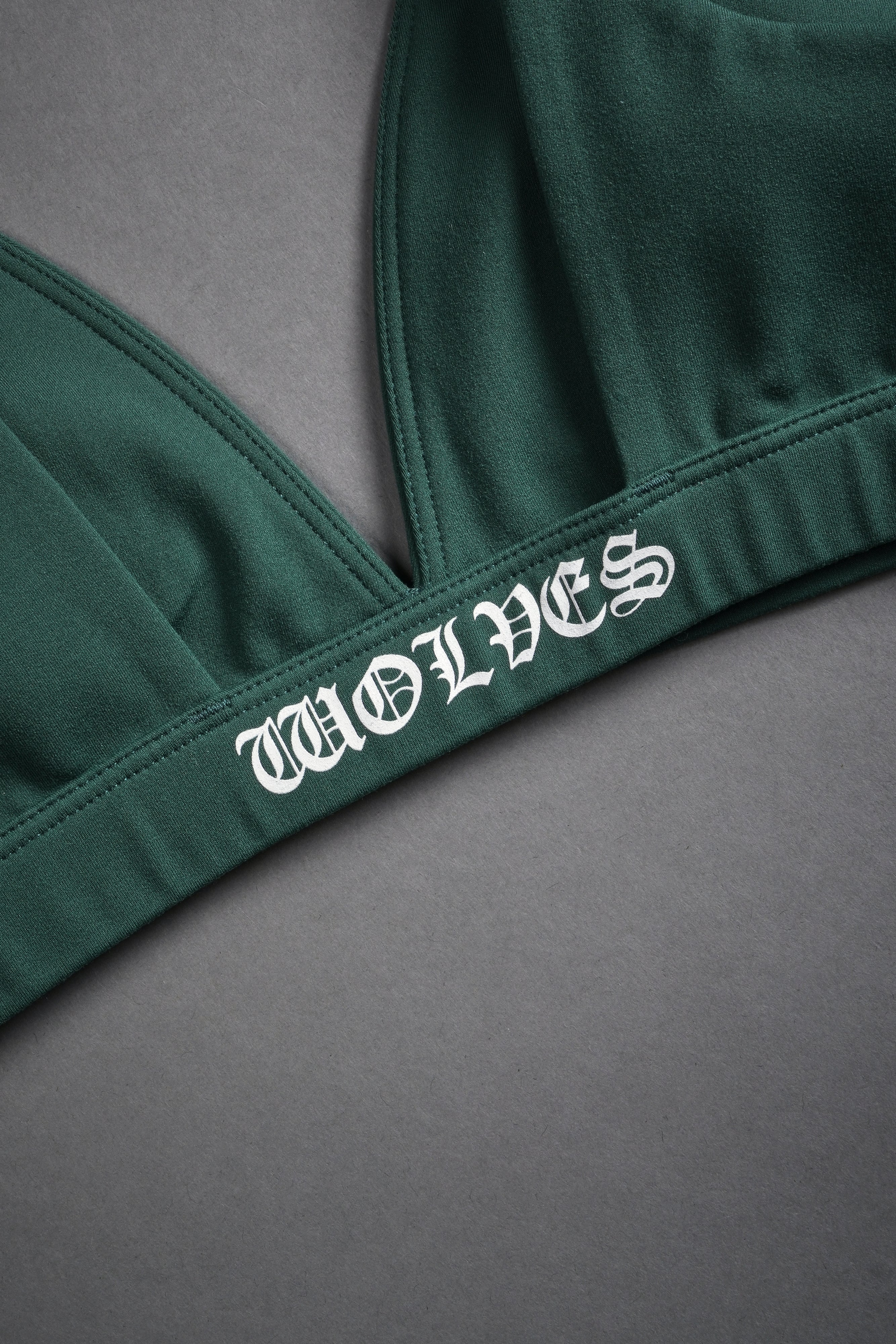 Chopper V Sports Bra in Hunter Green