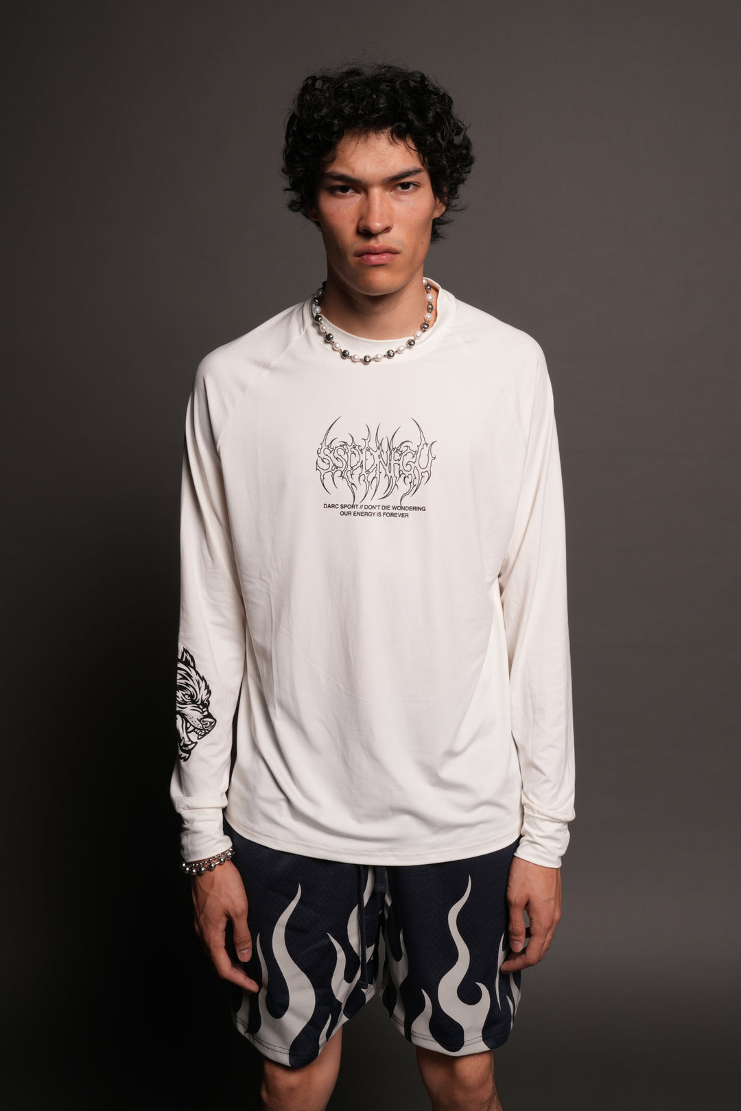 Hesh Mantra Dry Wolf Raglan Ls Tee In White