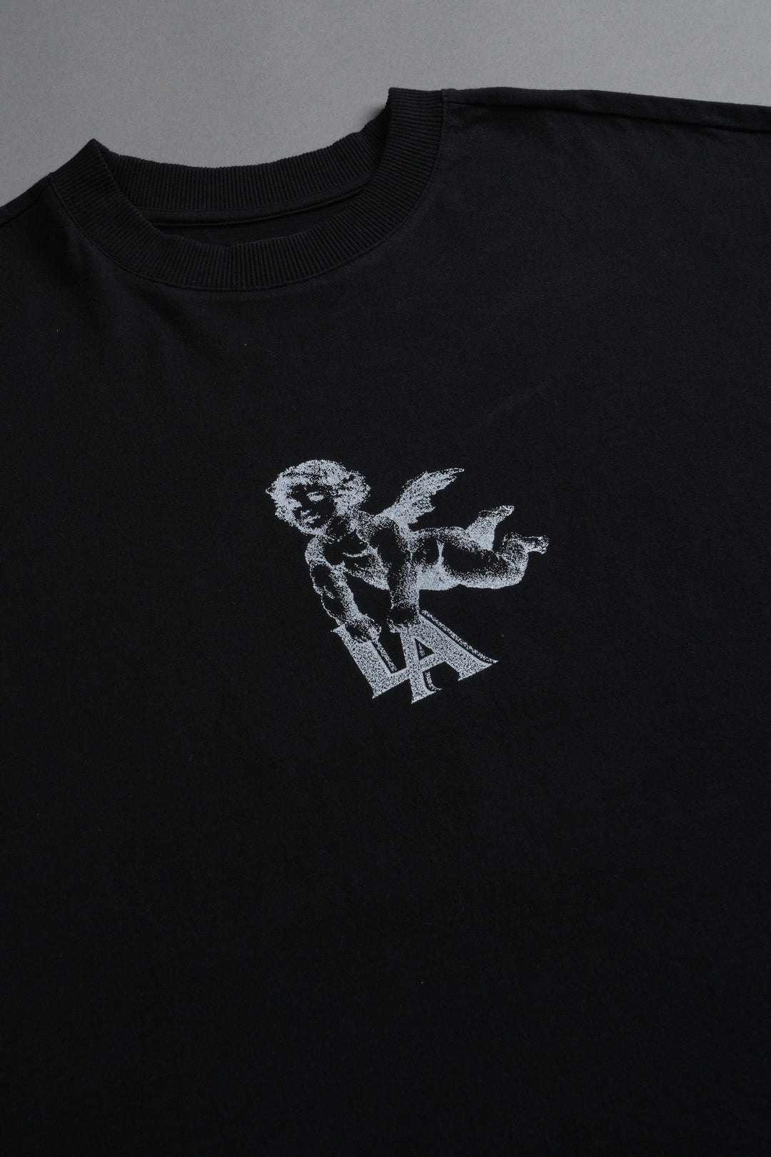 La Cherub Grunge Mid Length Raw Hem Cap Sleeve Tee in Black