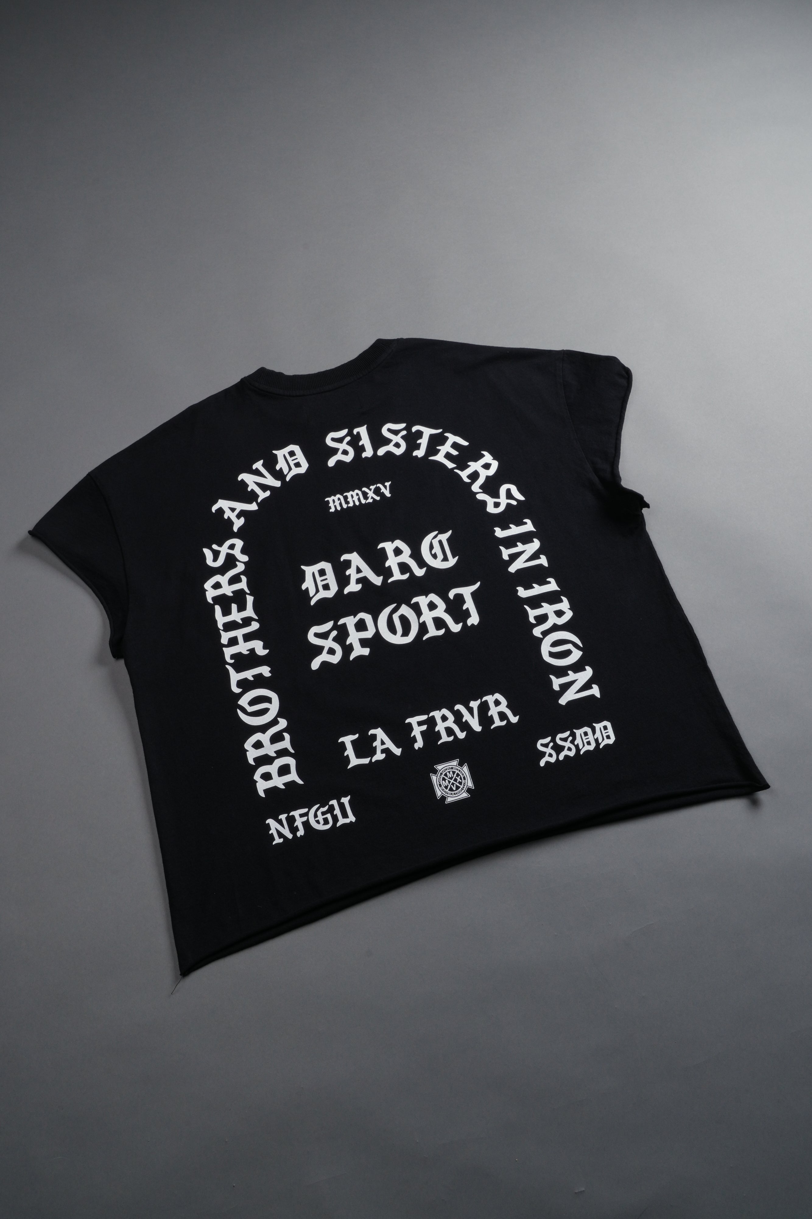 La Cherub Grunge Mid Length Raw Hem Cap Sleeve Tee in Black