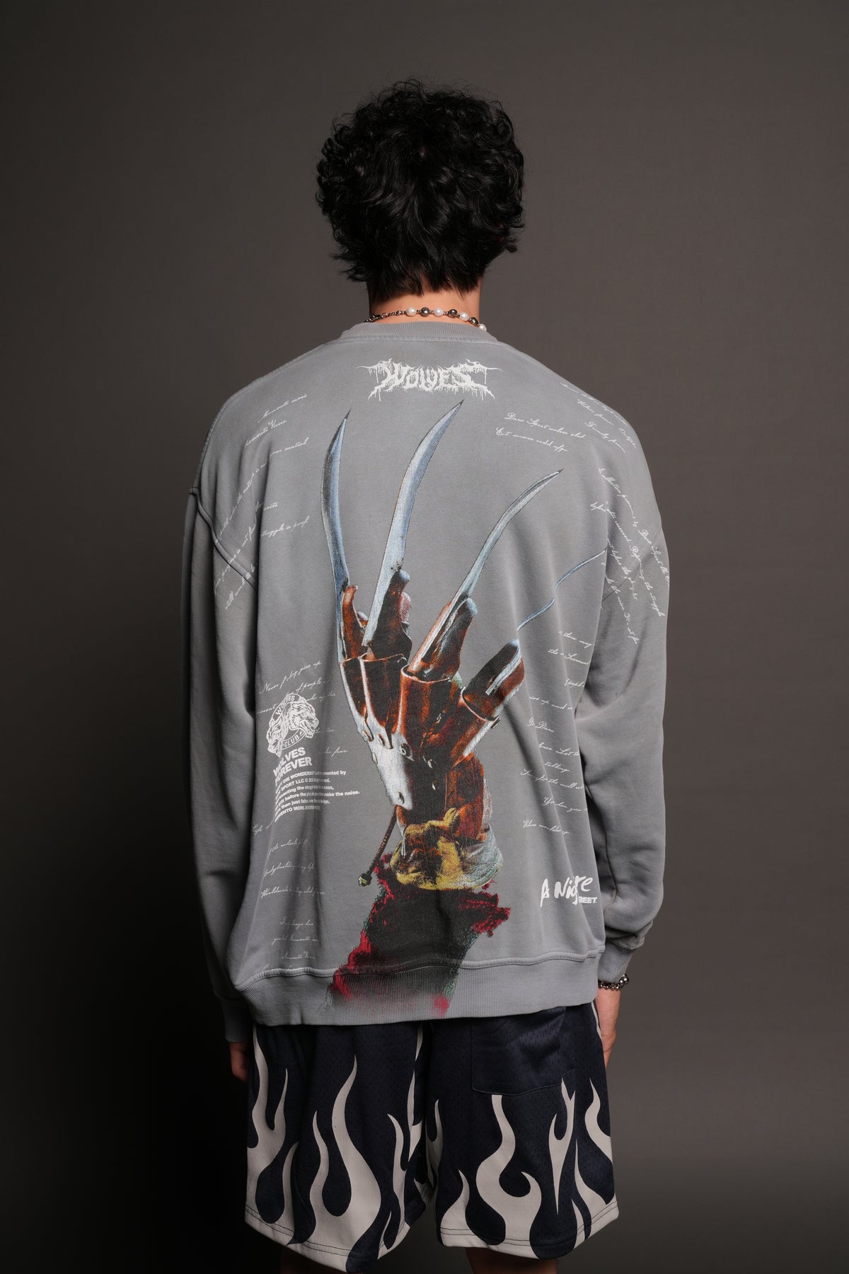 Dont Sleep London Crewneck In Dove Gray Super Sun Fade